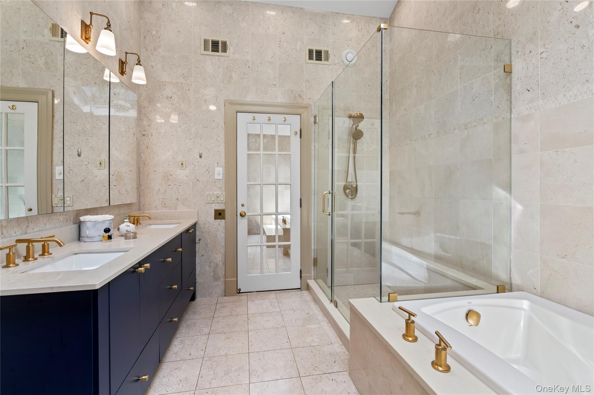 Single Family Montrose Nassau County, NY 11576, MLS-906465-20