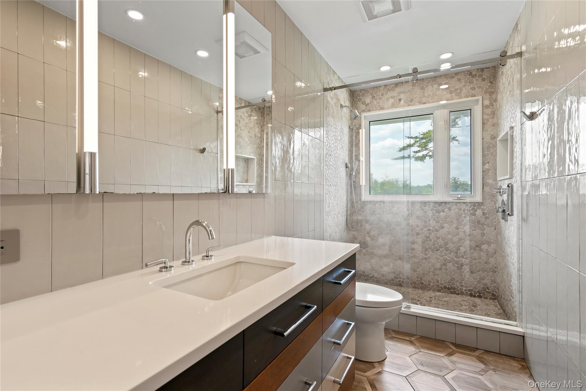 Single Family Montrose Nassau County, NY 11576, MLS-906465-24