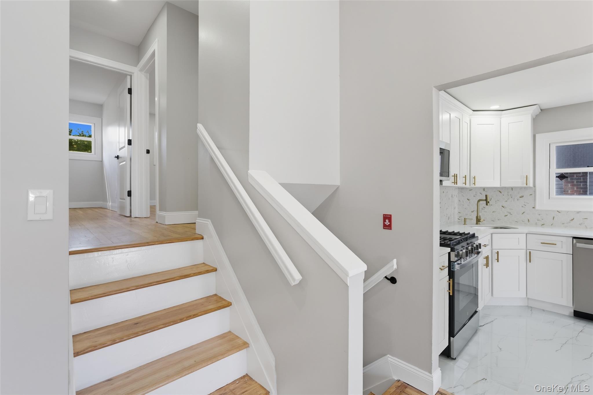 Single Family Glendale  Suffolk County, NY 11735, MLS-906473-13