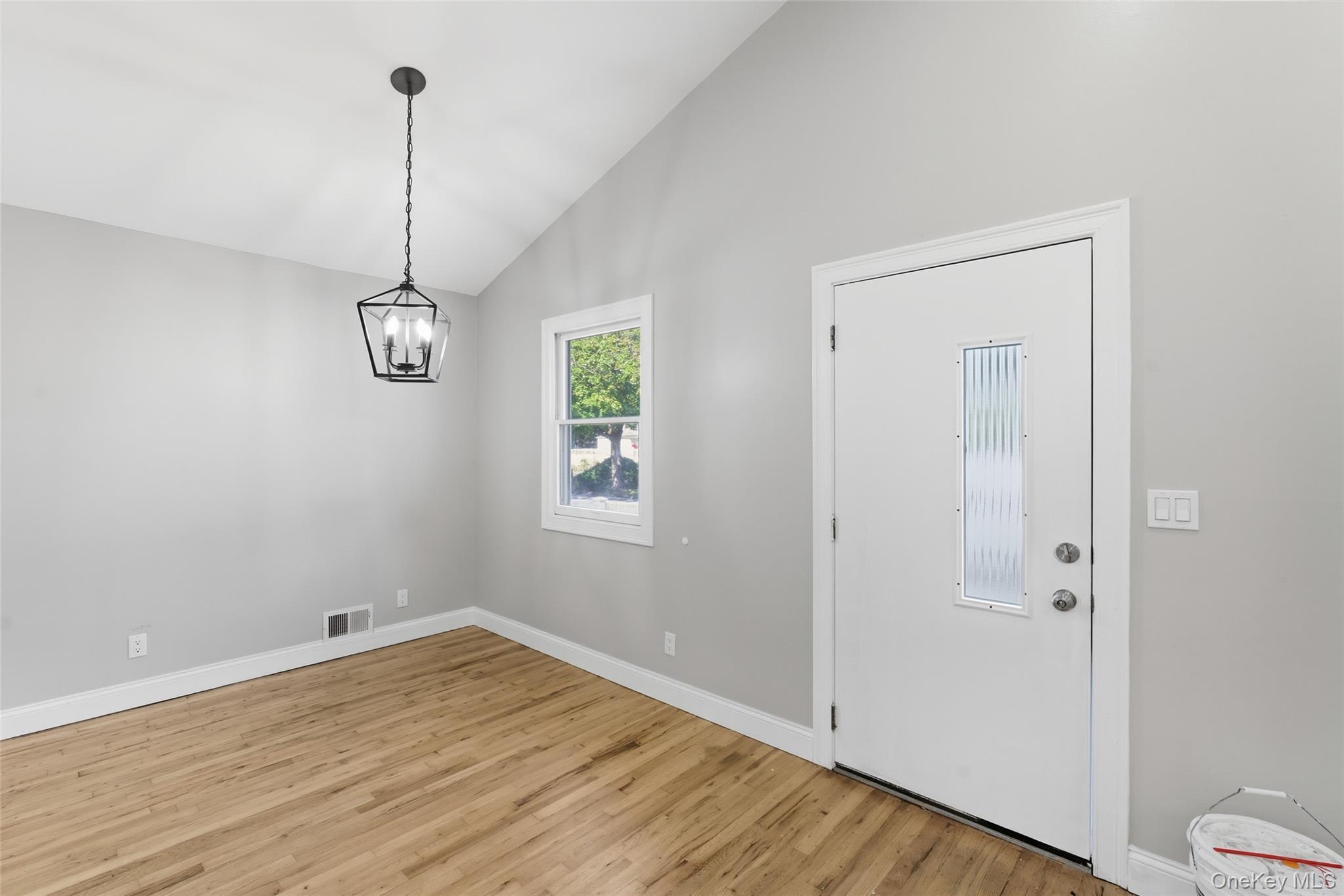 Single Family Glendale  Suffolk County, NY 11735, MLS-906473-24