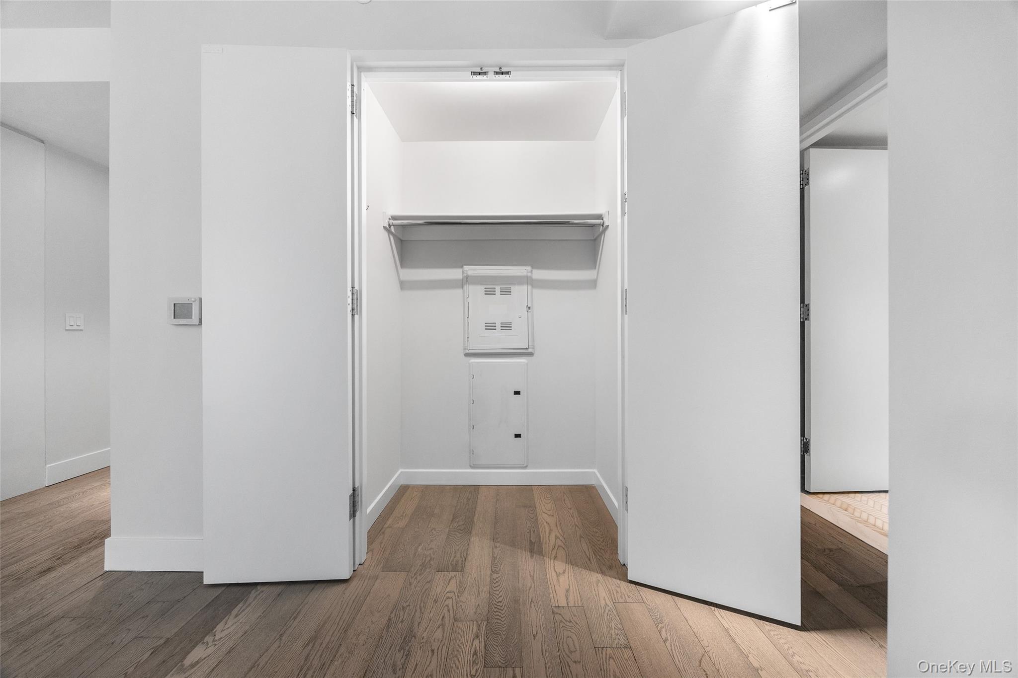 Condo 43rd  Manhattan, NY 10036, MLS-906488-18