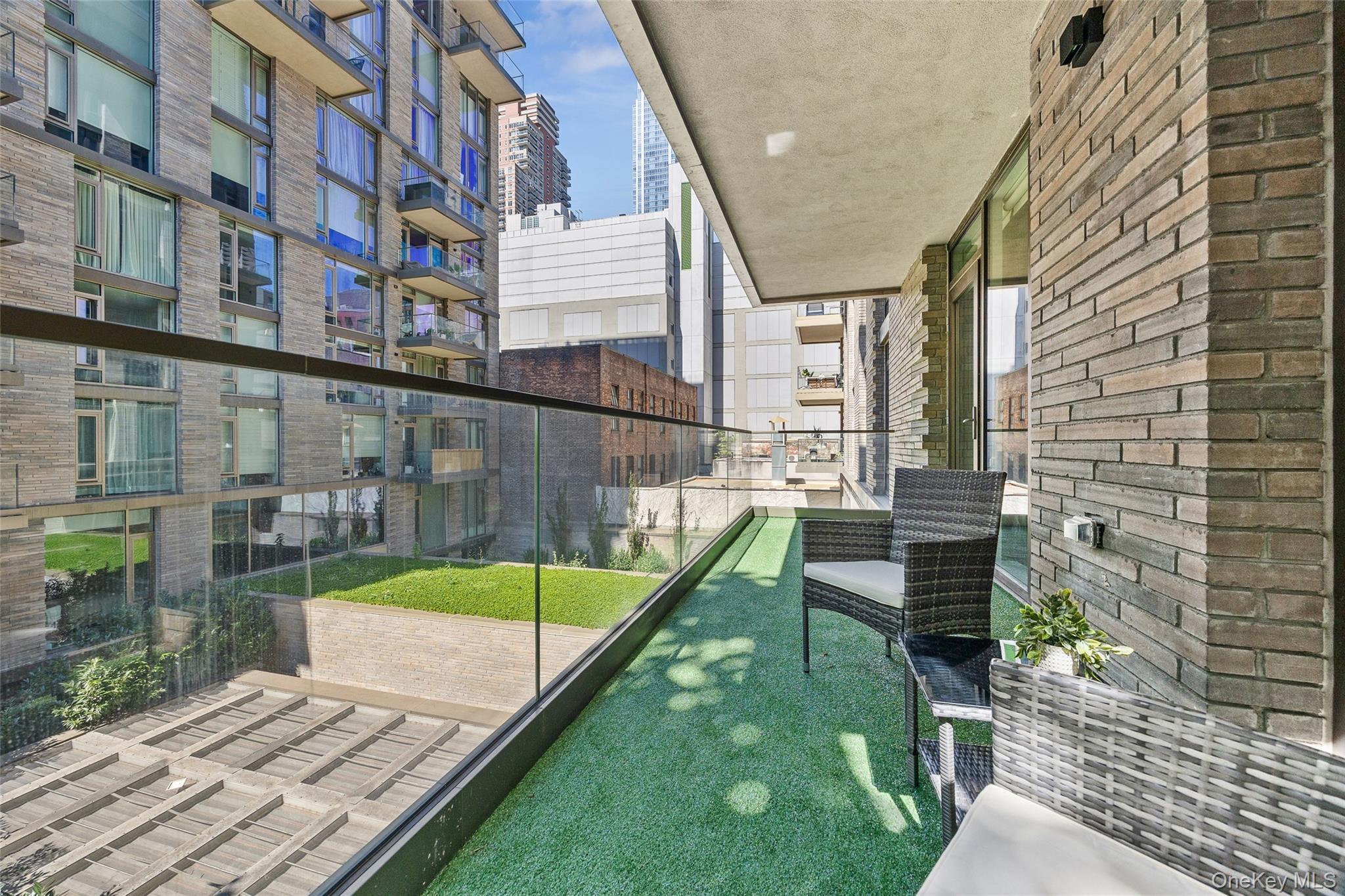 Condo 43rd  Manhattan, NY 10036, MLS-906488-21