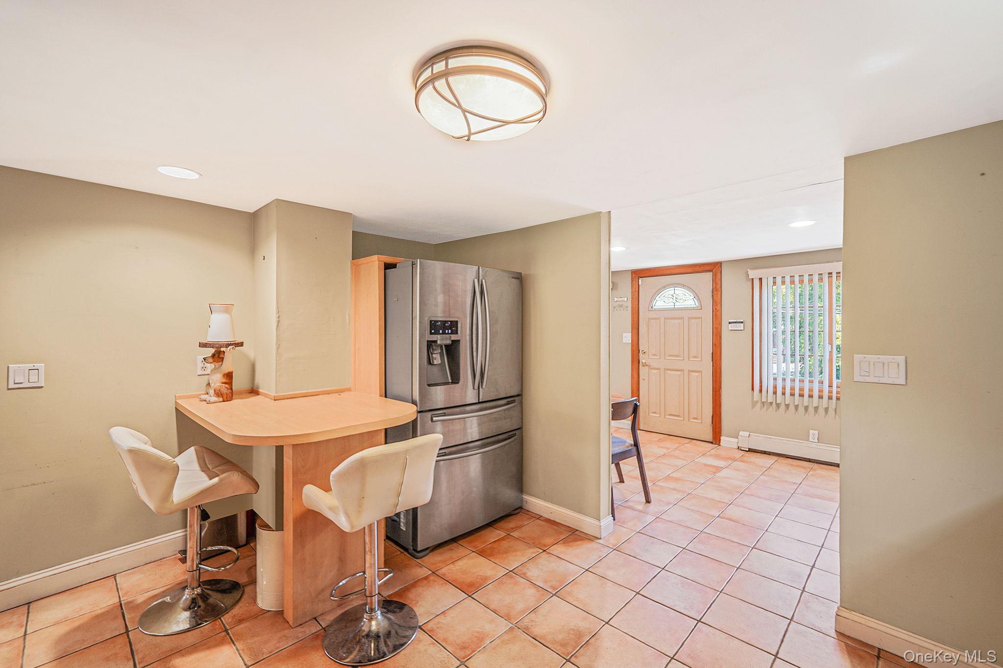 Single Family Valentine  Nassau County, NY 11542, MLS-906500-5