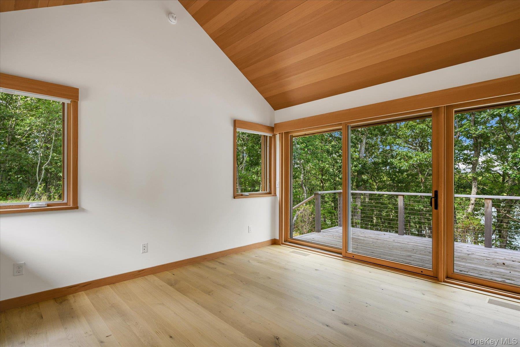 Single Family Thompson Suffolk County, NY 11964, MLS-906564-34