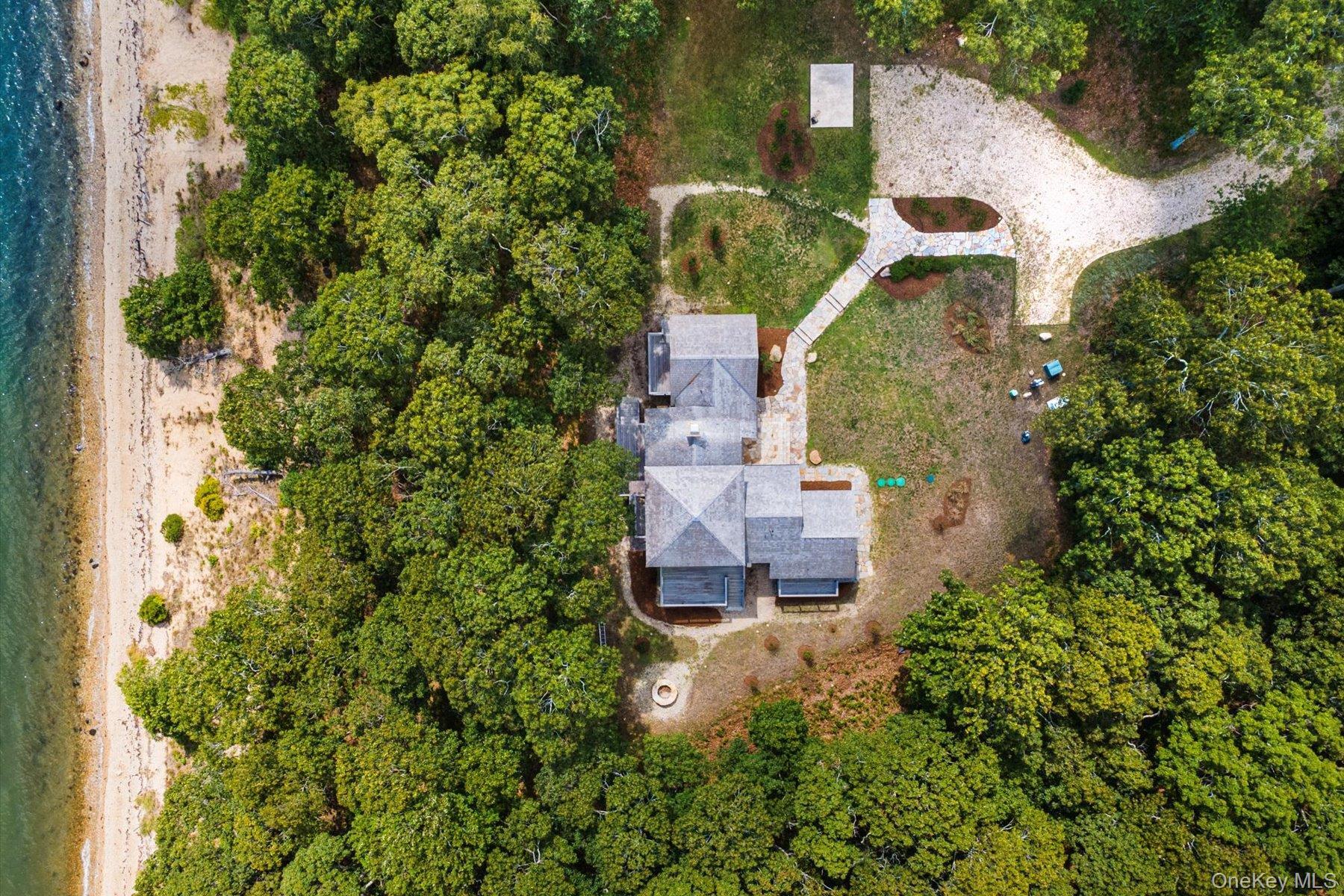 Single Family Thompson Suffolk County, NY 11964, MLS-906564-8