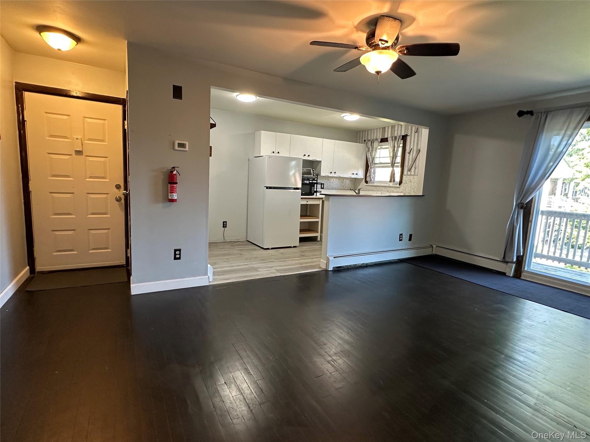 Coop Fairharbor  Suffolk County, NY 11772, MLS-906629-3