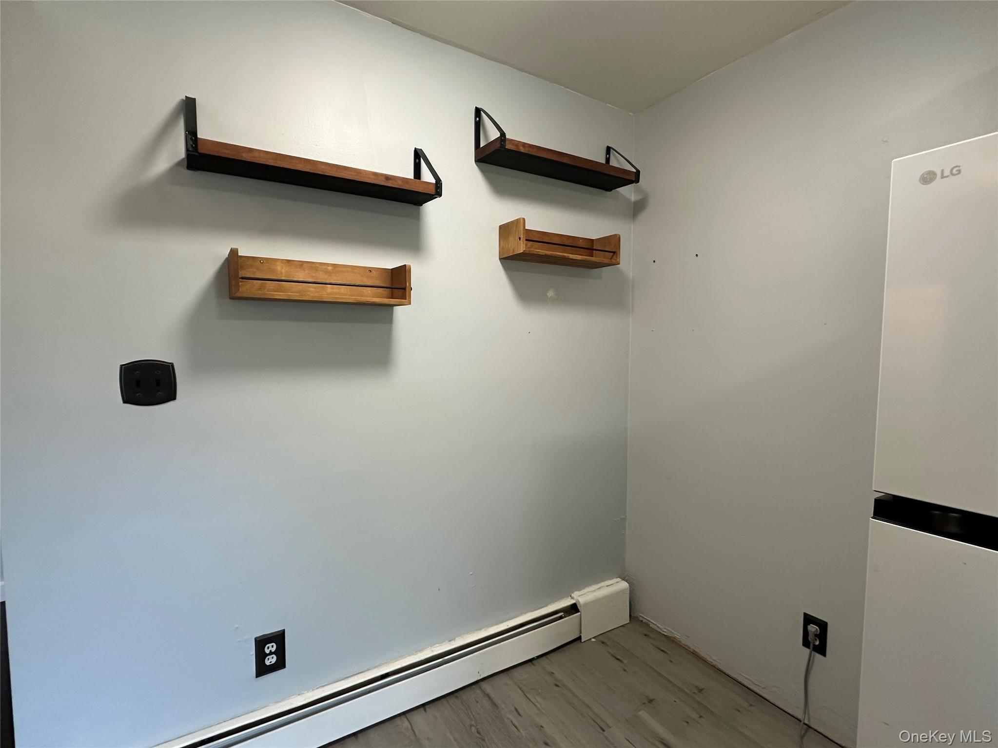 Coop Fairharbor  Suffolk County, NY 11772, MLS-906629-5