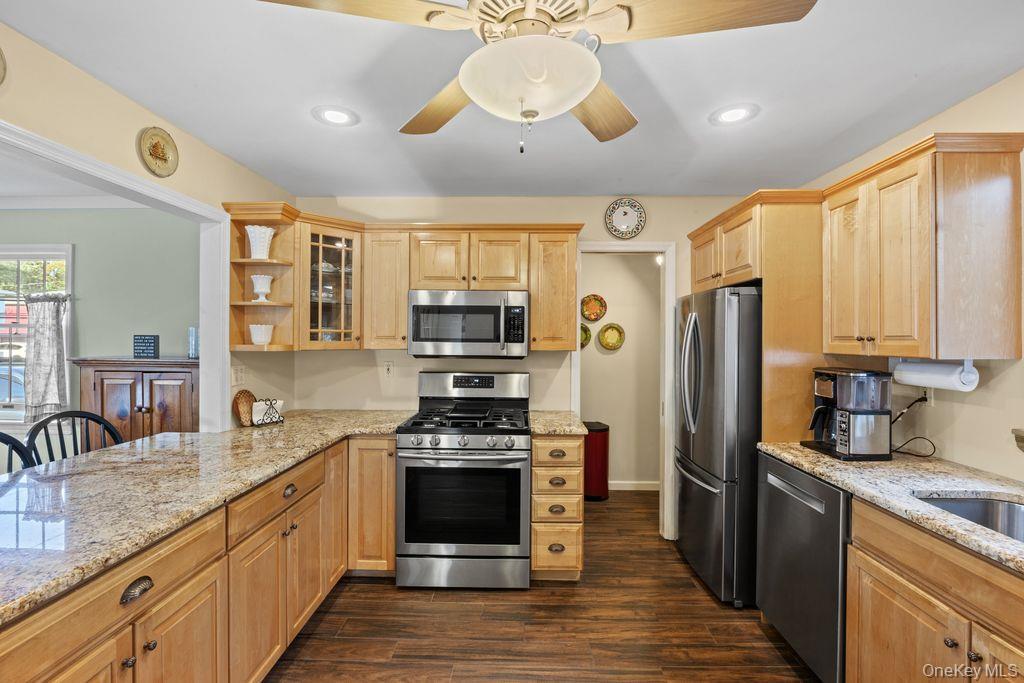 Single Family Newark  Suffolk County, NY 11757, MLS-906631-13