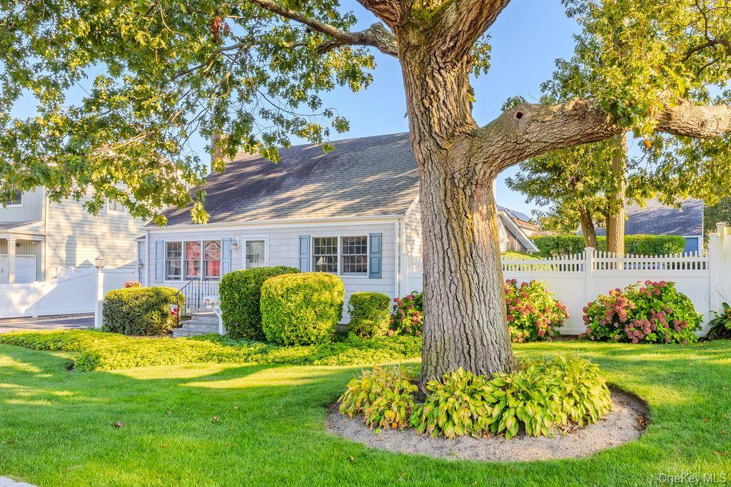 Single Family Newark  Suffolk County, NY 11757, MLS-906631-3