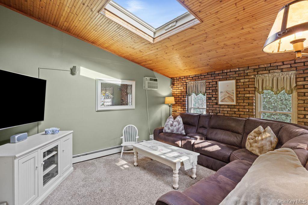 Single Family Newark  Suffolk County, NY 11757, MLS-906631-8