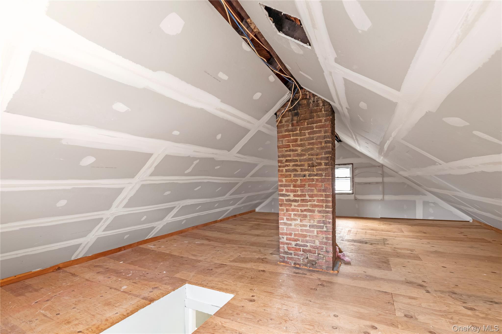 Single Family Walnut  Nassau County, NY 11590, MLS-906635-14