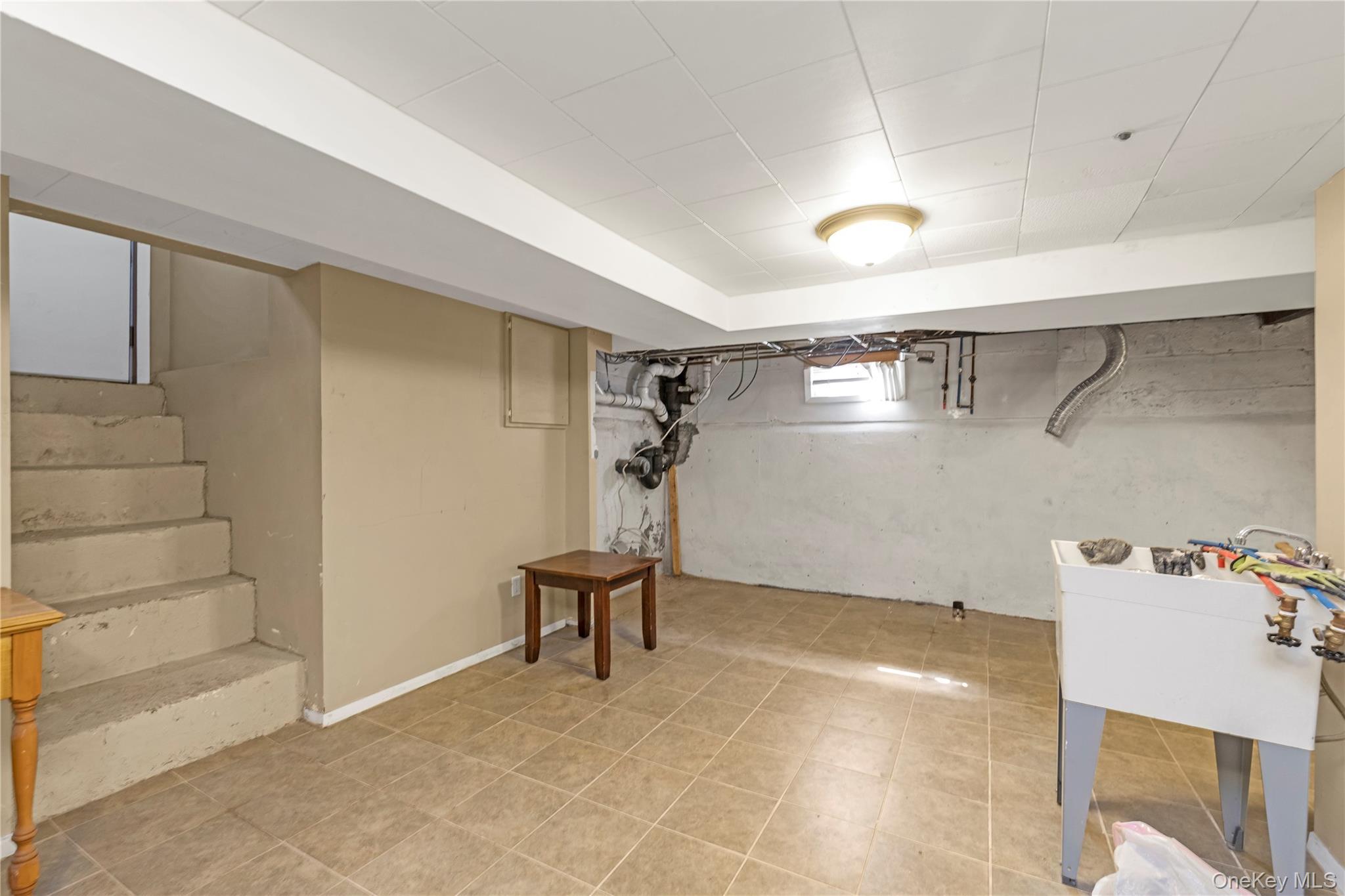 Single Family Walnut  Nassau County, NY 11590, MLS-906635-16