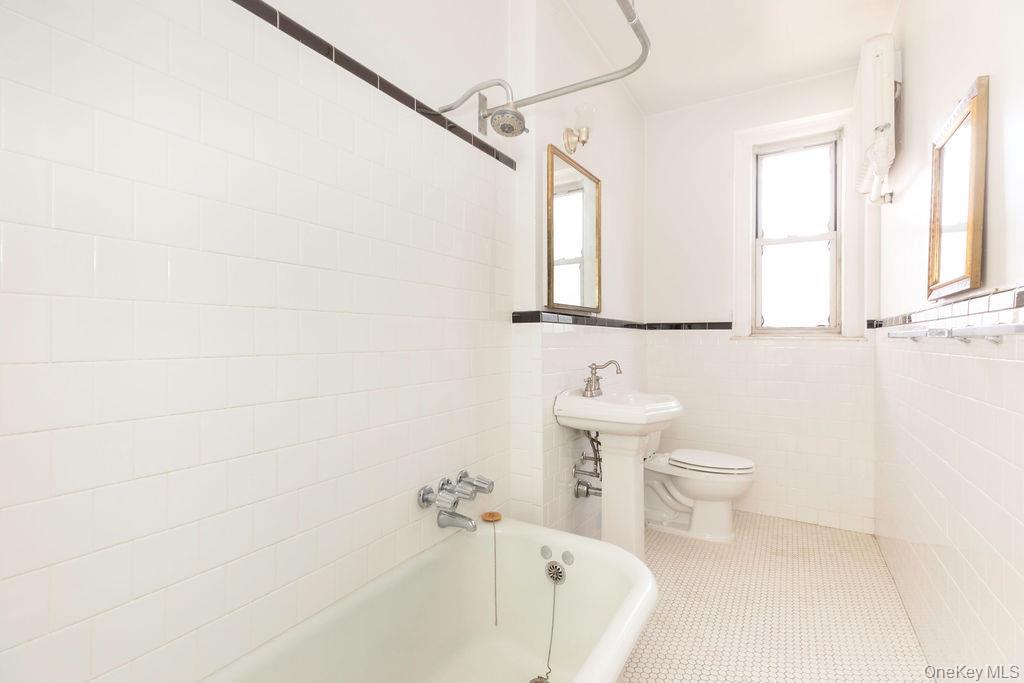 Coop 76th  Queens, NY 11372, MLS-906663-18