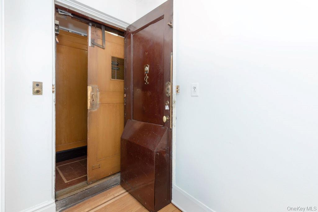 Coop 76th  Queens, NY 11372, MLS-906663-2