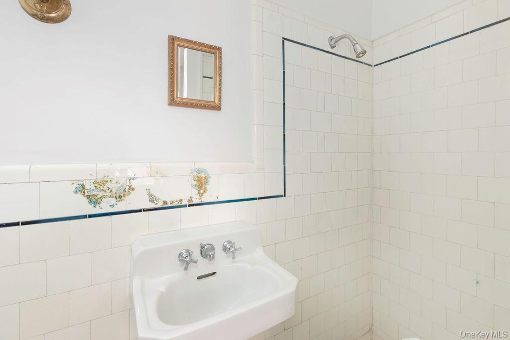 Coop 76th  Queens, NY 11372, MLS-906663-27