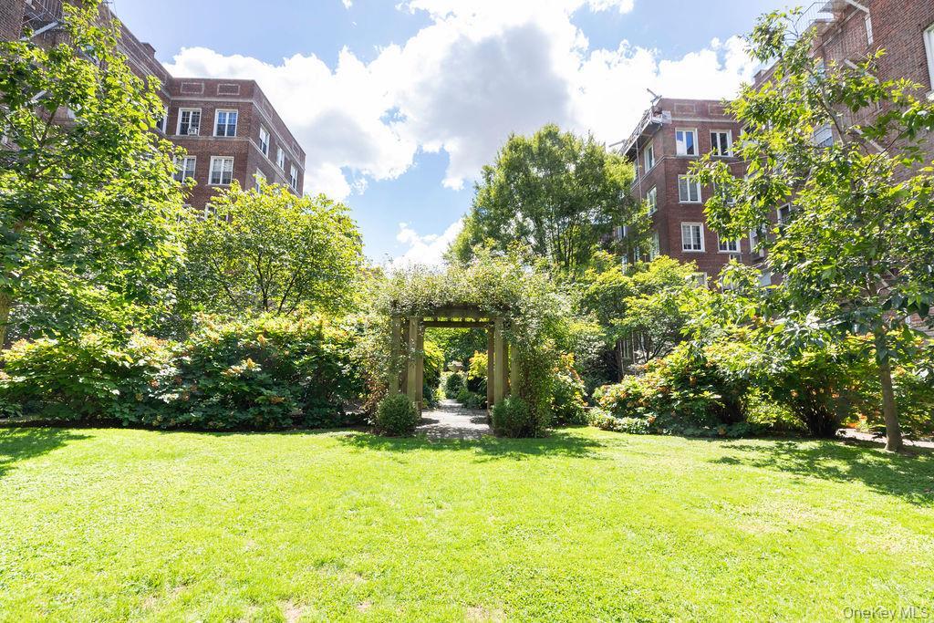 Coop 76th  Queens, NY 11372, MLS-906663-28