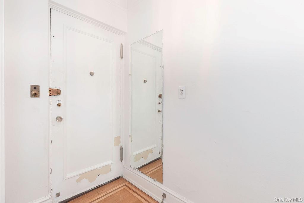 Coop 76th  Queens, NY 11372, MLS-906663-3