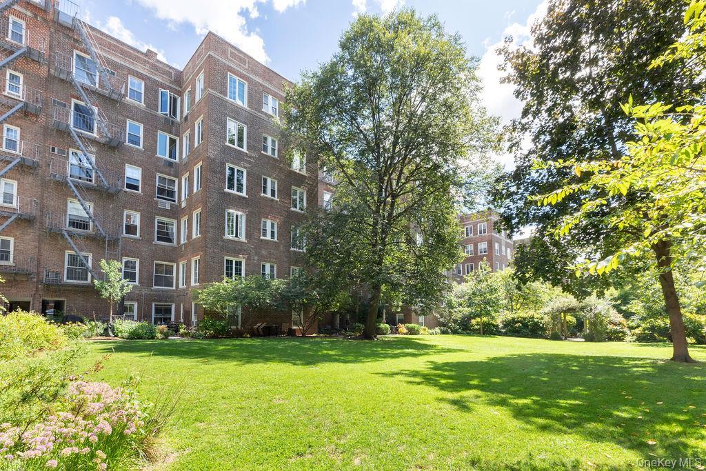 Coop 76th  Queens, NY 11372, MLS-906663-33