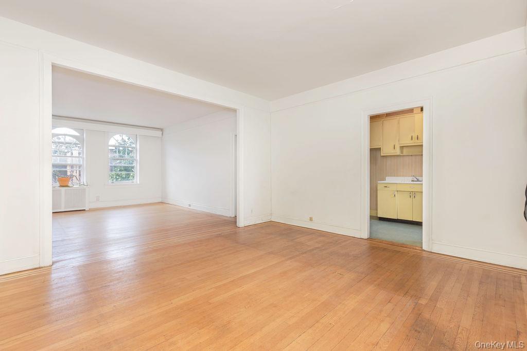 Coop 76th  Queens, NY 11372, MLS-906663-9