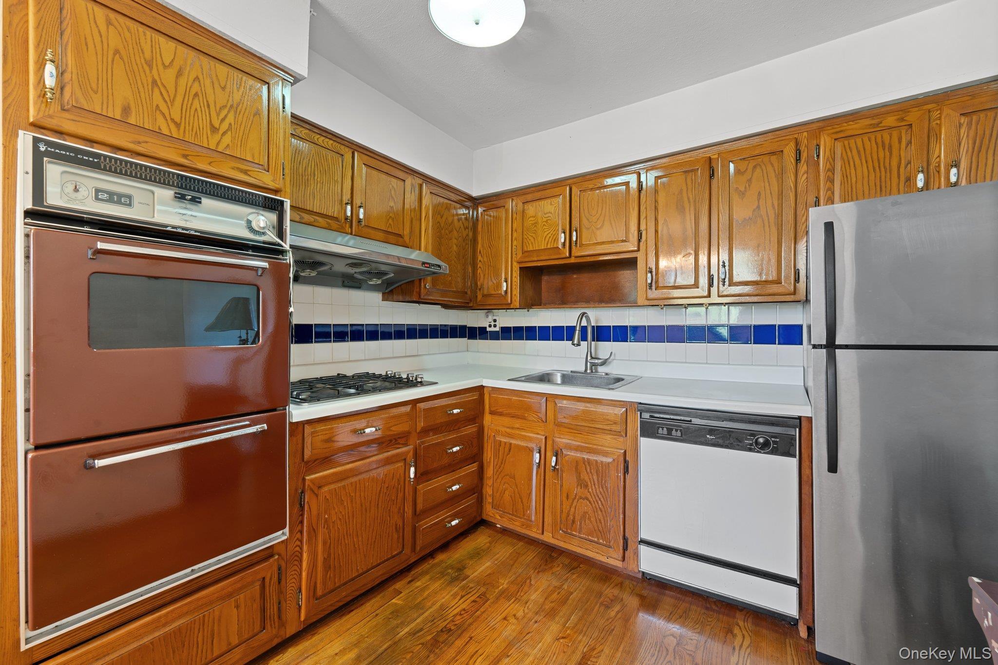 Condo Calamus  Queens, NY 11373, MLS-906666-7