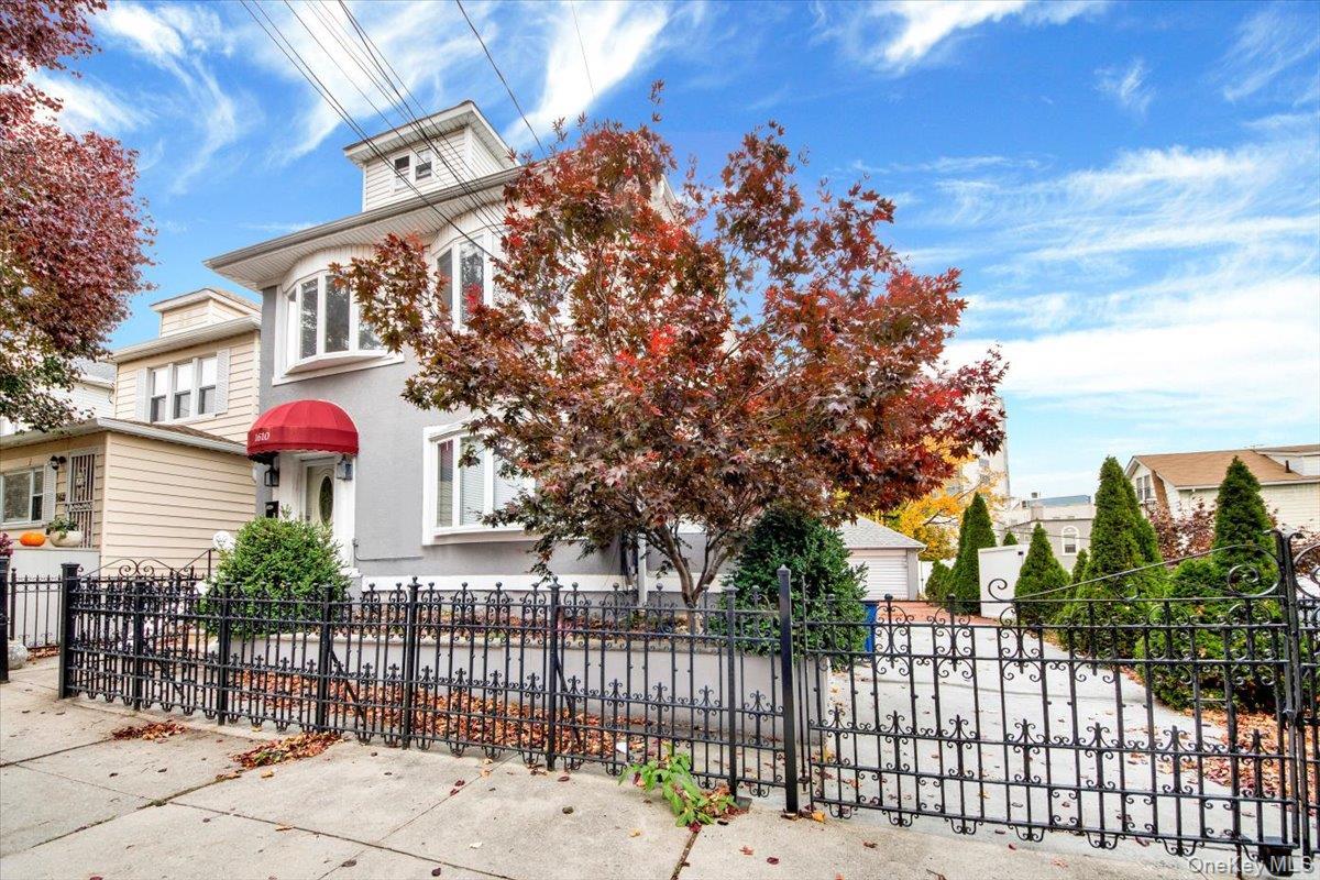 Single Family Hering  Bronx, NY 10461, MLS-906673-2