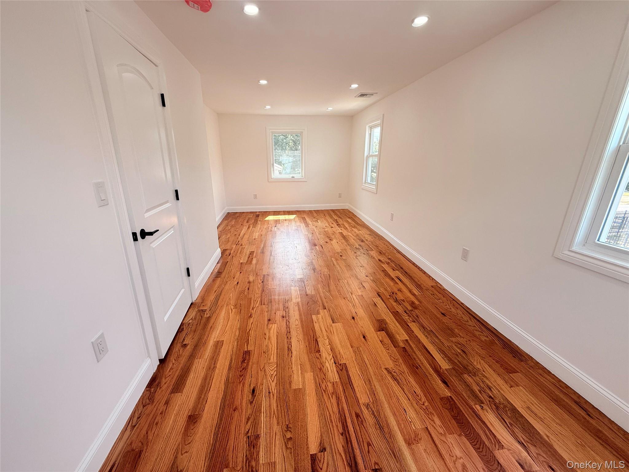 Single Family Saint Francis  Nassau County, NY 11575, MLS-906683-27