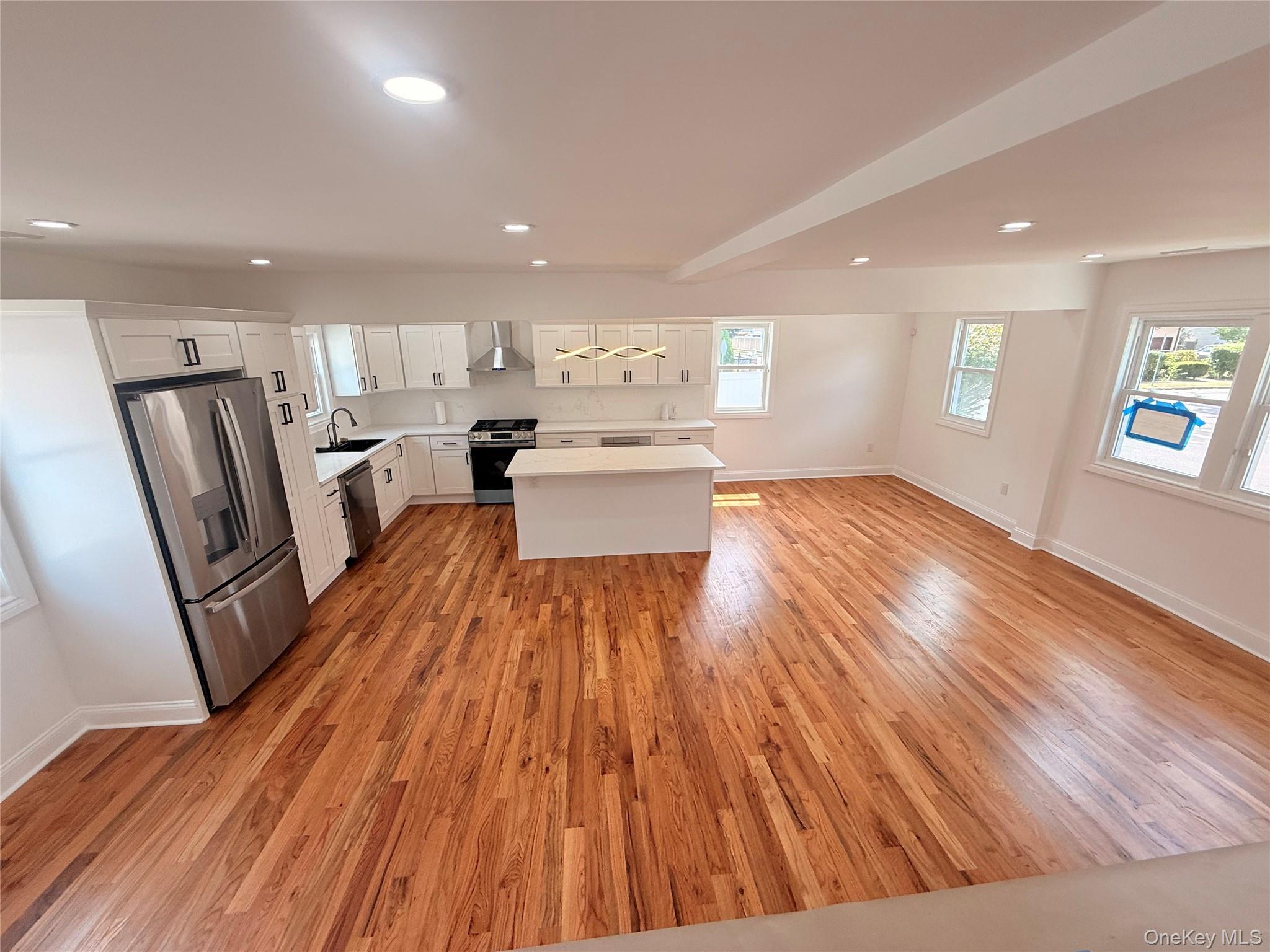 Single Family Saint Francis  Nassau County, NY 11575, MLS-906683-29