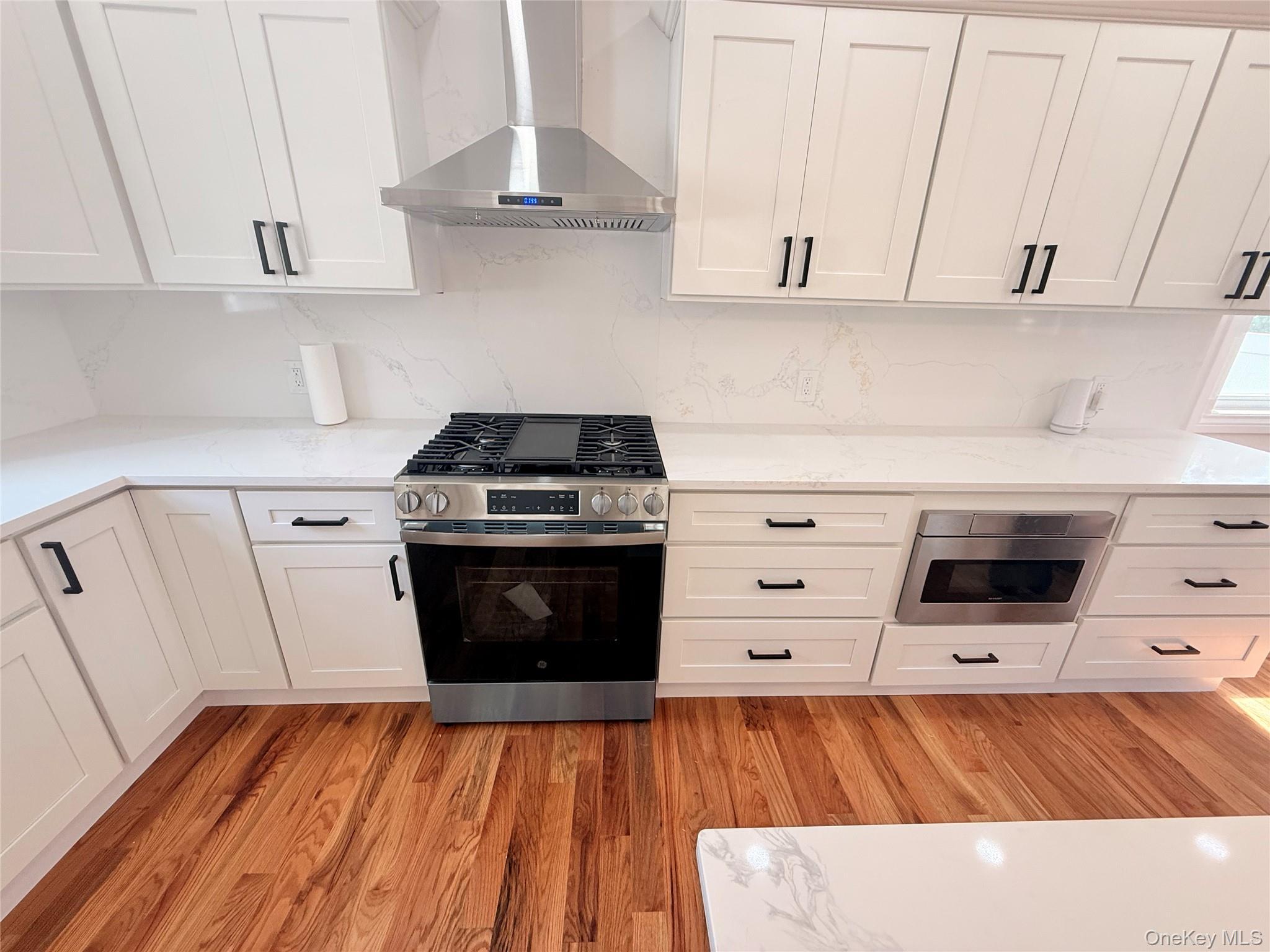 Single Family Saint Francis  Nassau County, NY 11575, MLS-906683-31