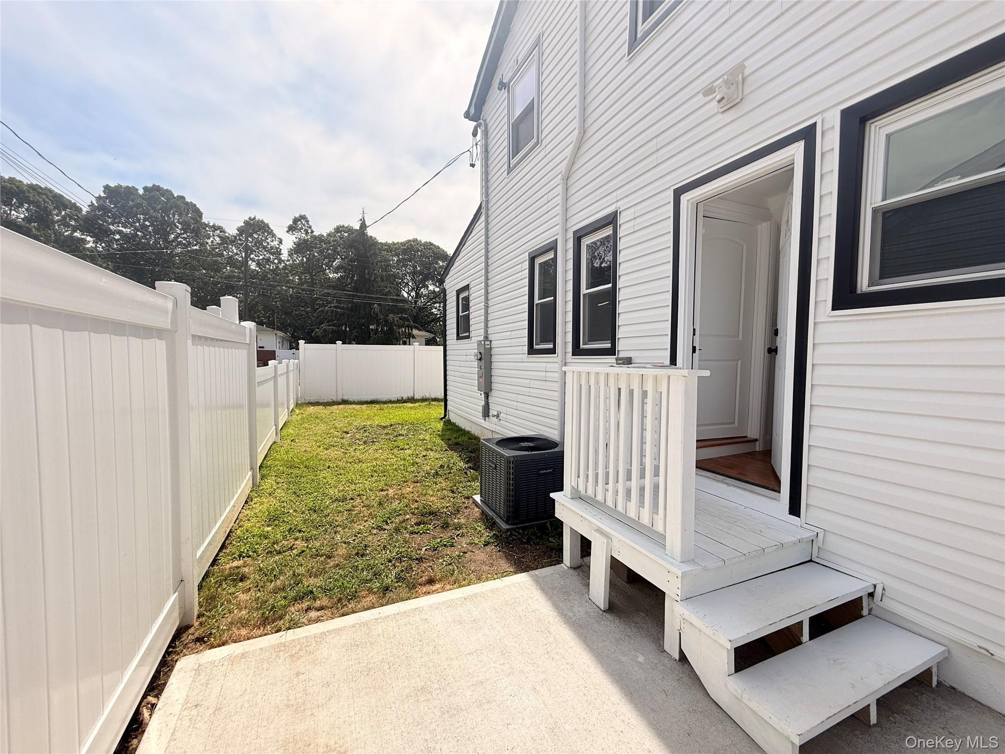 Single Family Saint Francis  Nassau County, NY 11575, MLS-906683-33