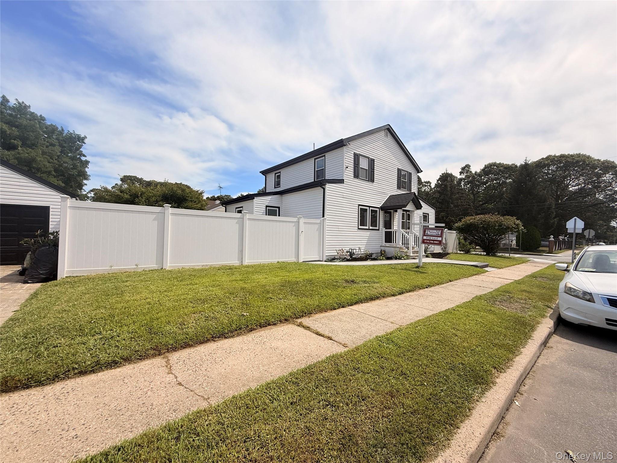 Single Family Saint Francis  Nassau County, NY 11575, MLS-906683-41