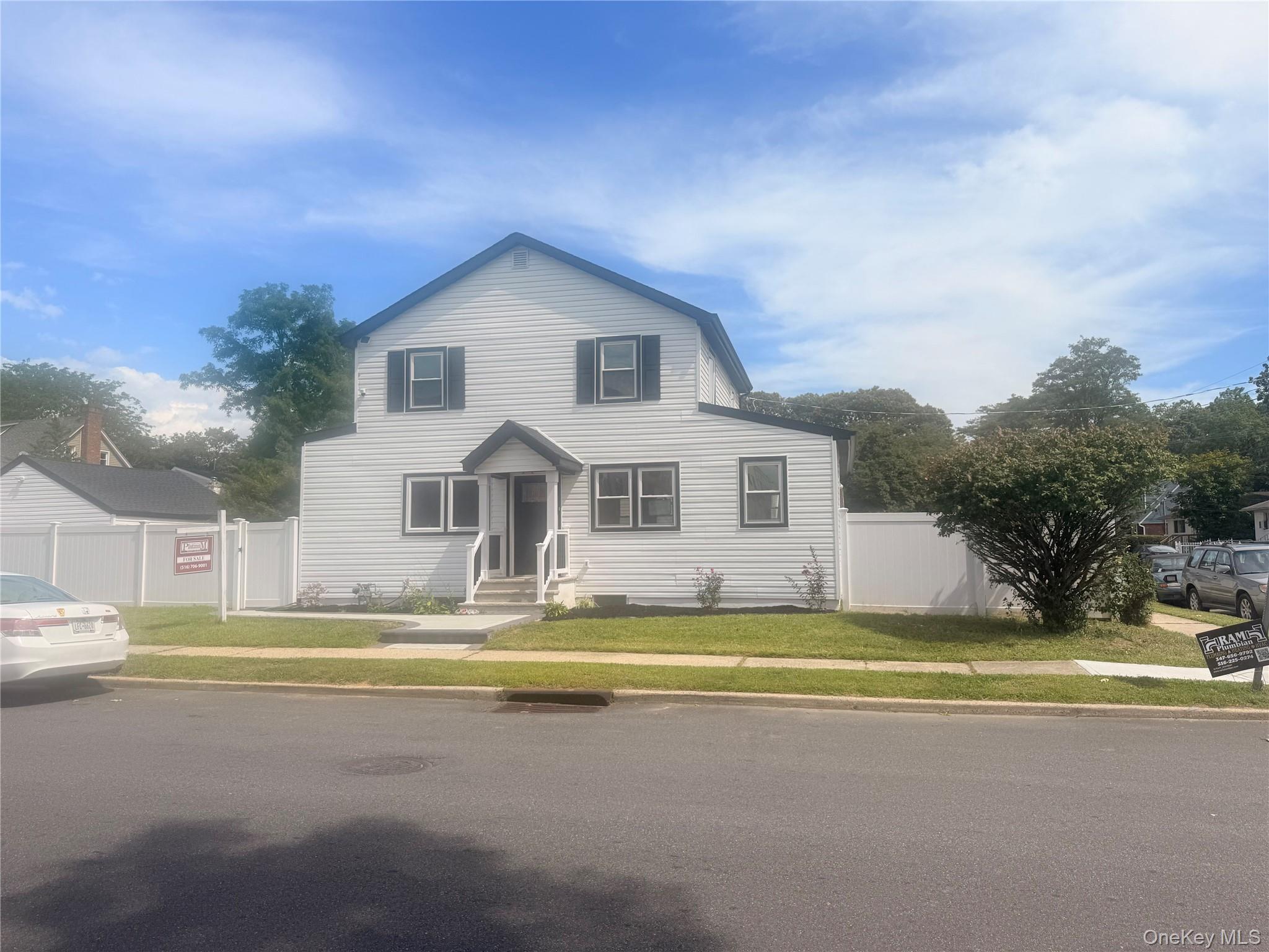 Single Family Saint Francis  Nassau County, NY 11575, MLS-906683-43