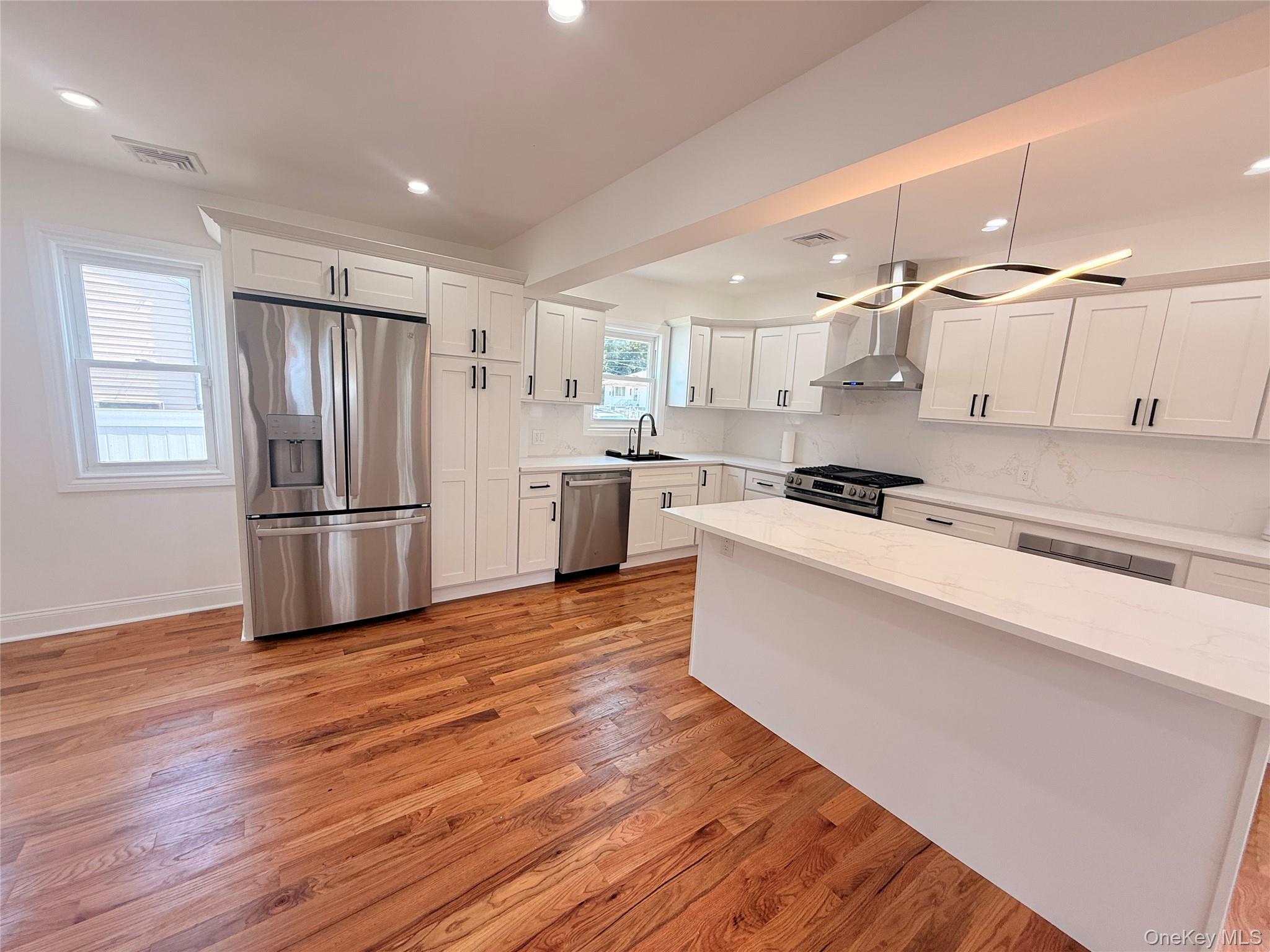 Single Family Saint Francis  Nassau County, NY 11575, MLS-906683-9