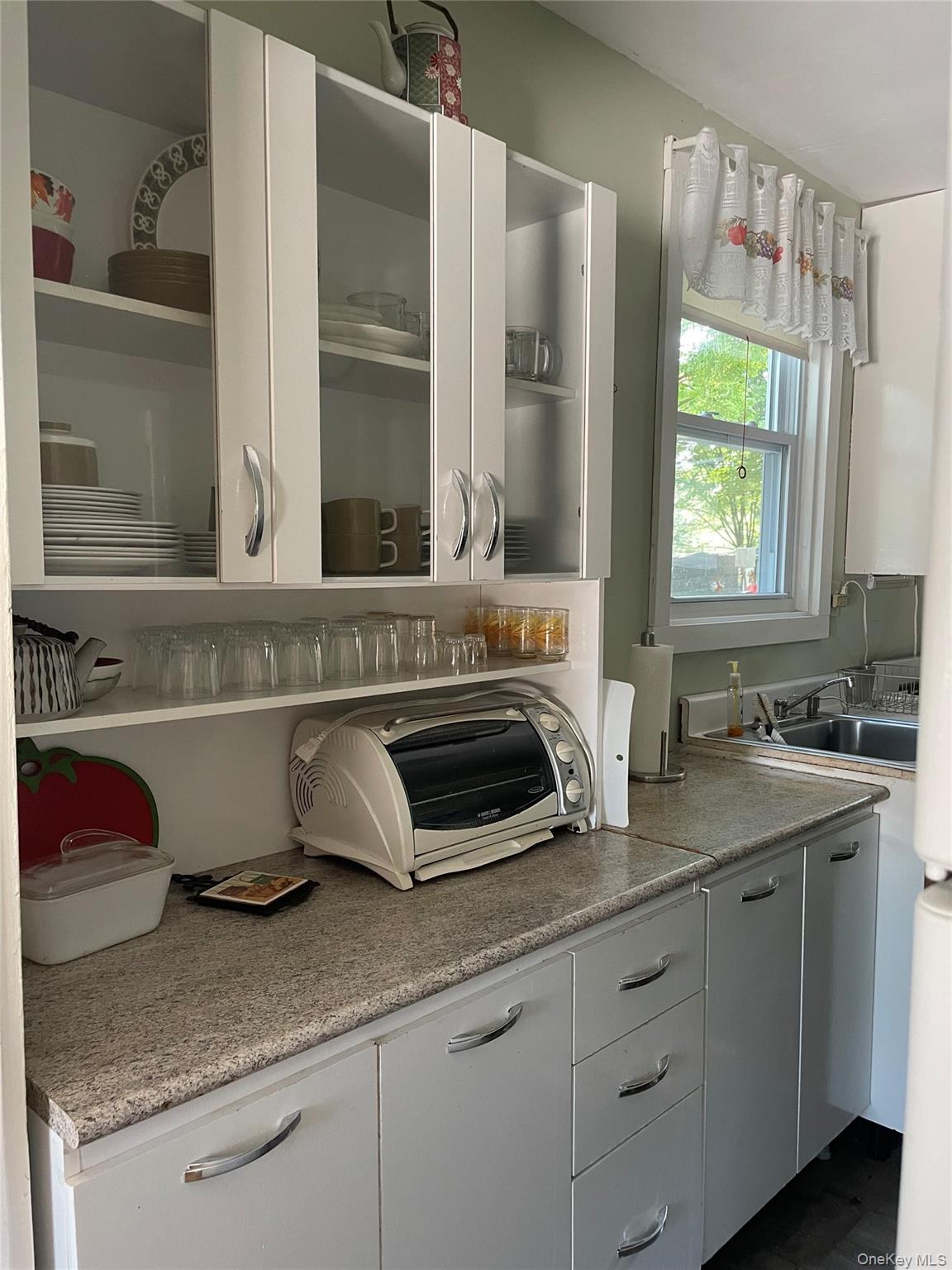 Coop Lexington  Westchester County, NY 10567, MLS-906692-17