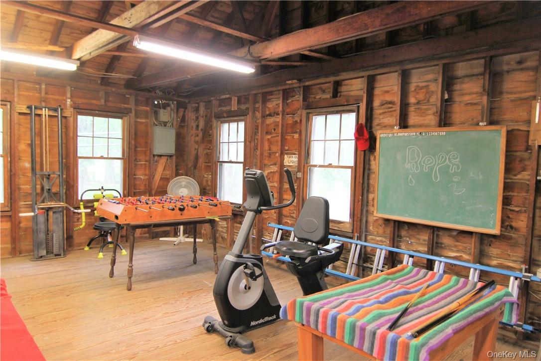 Coop Lexington  Westchester County, NY 10567, MLS-906692-25