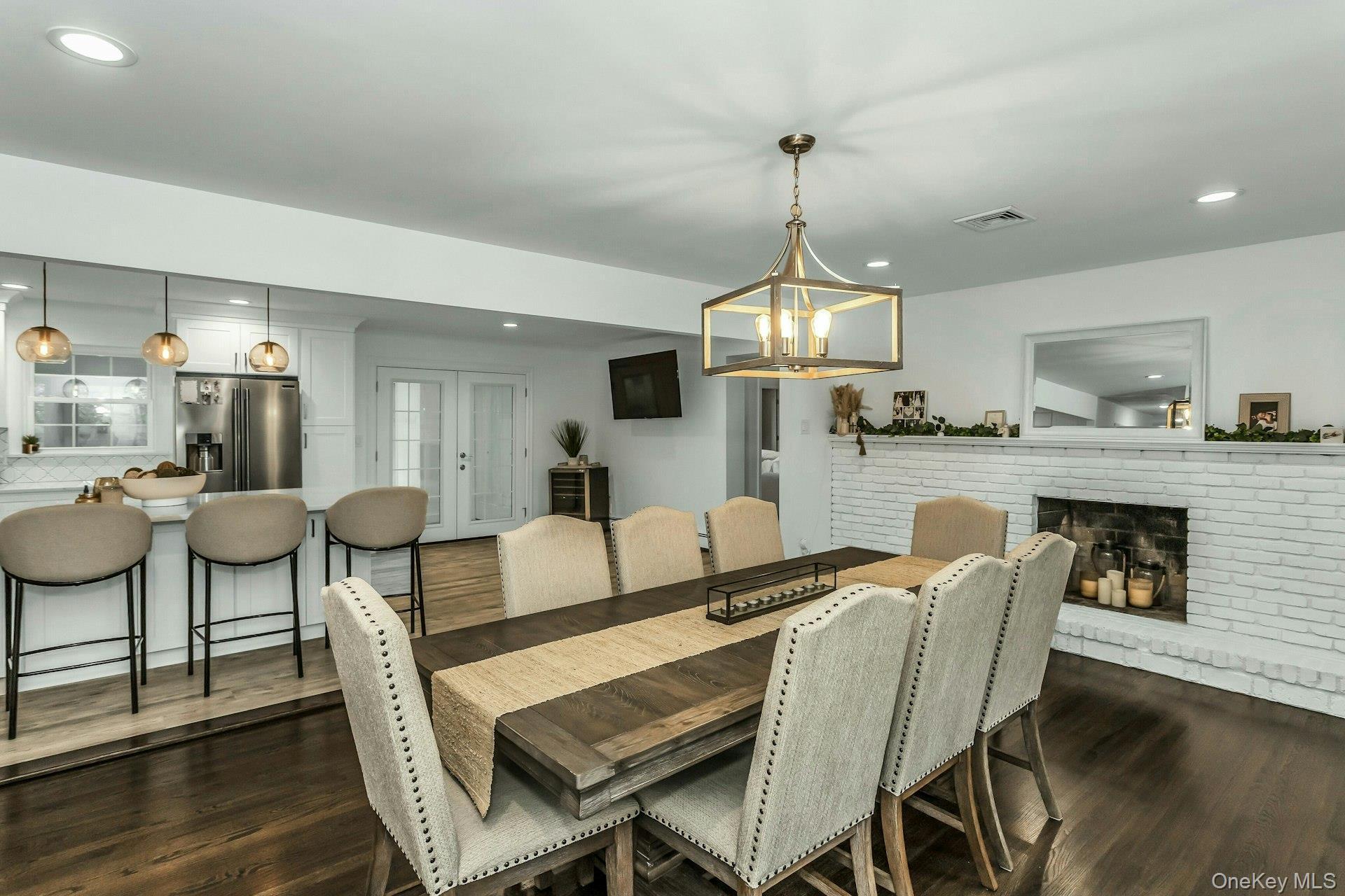 Single Family Bread And Cheese Hollow  Suffolk County, NY 11768, MLS-906698-10