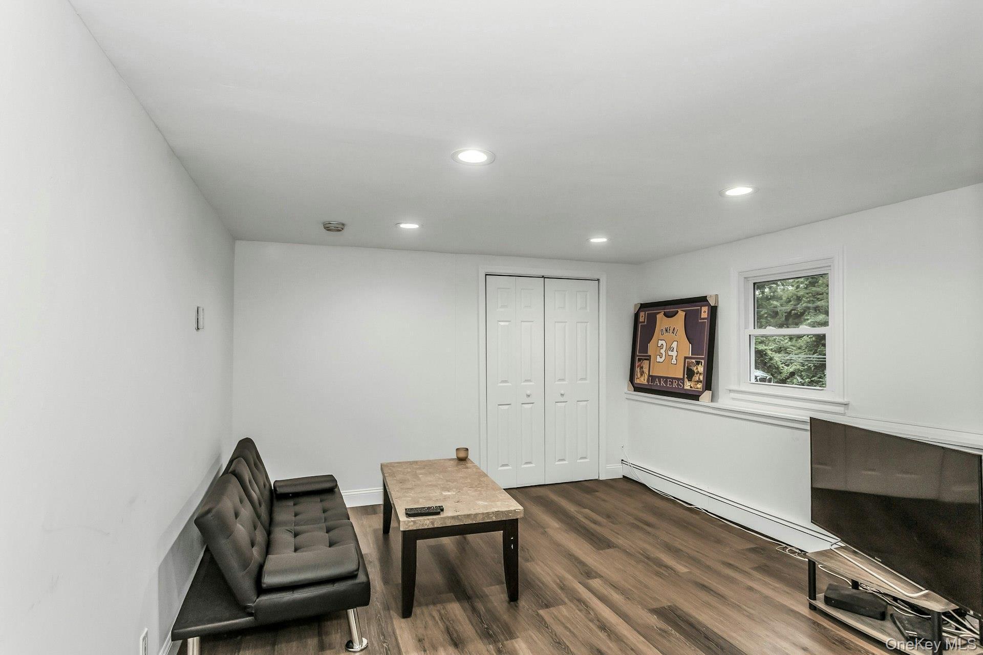 Single Family Bread And Cheese Hollow  Suffolk County, NY 11768, MLS-906698-30