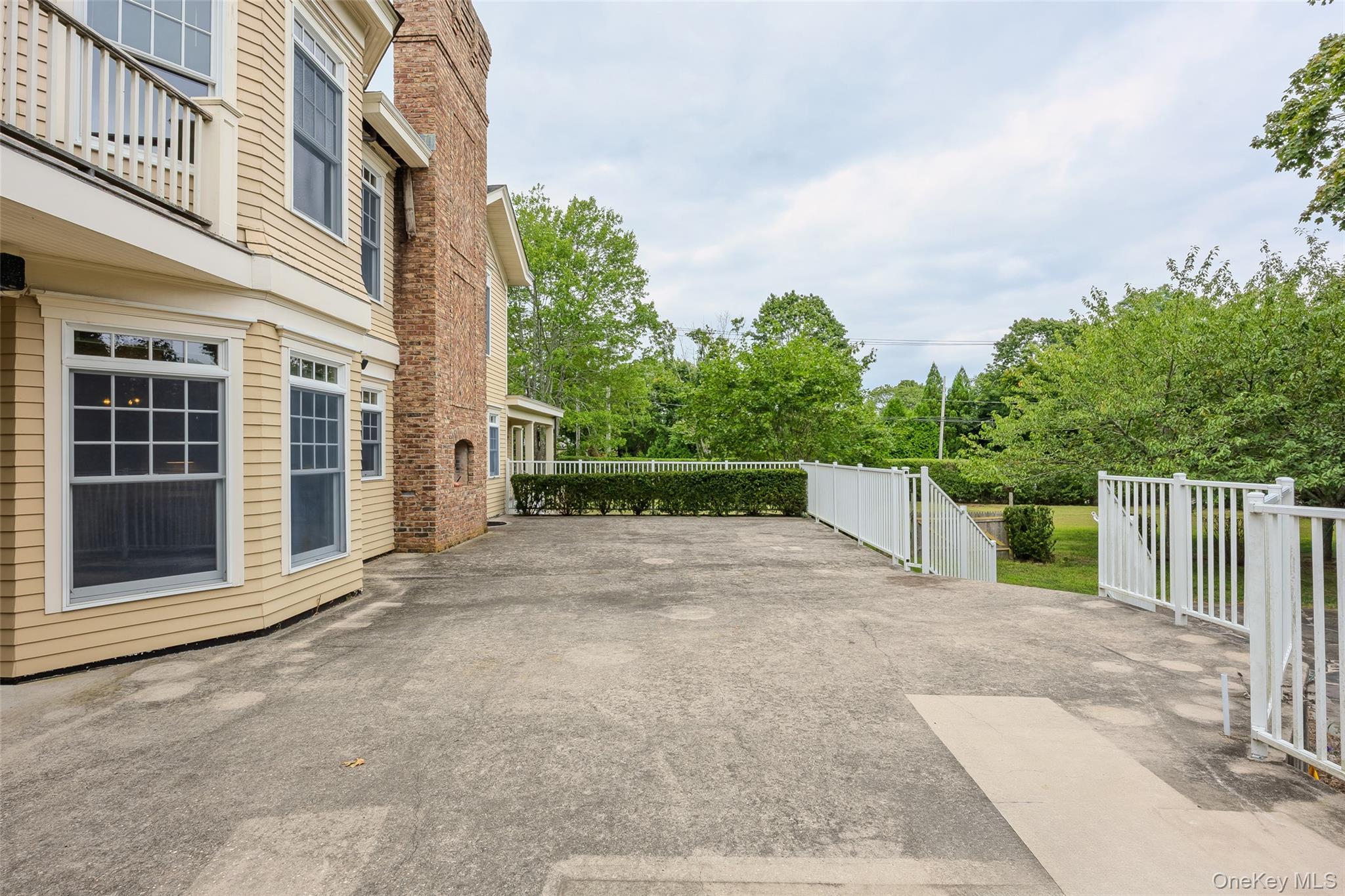 Single Family Brushy Neck Ln Suffolk County, NY 11977, MLS-906787-46