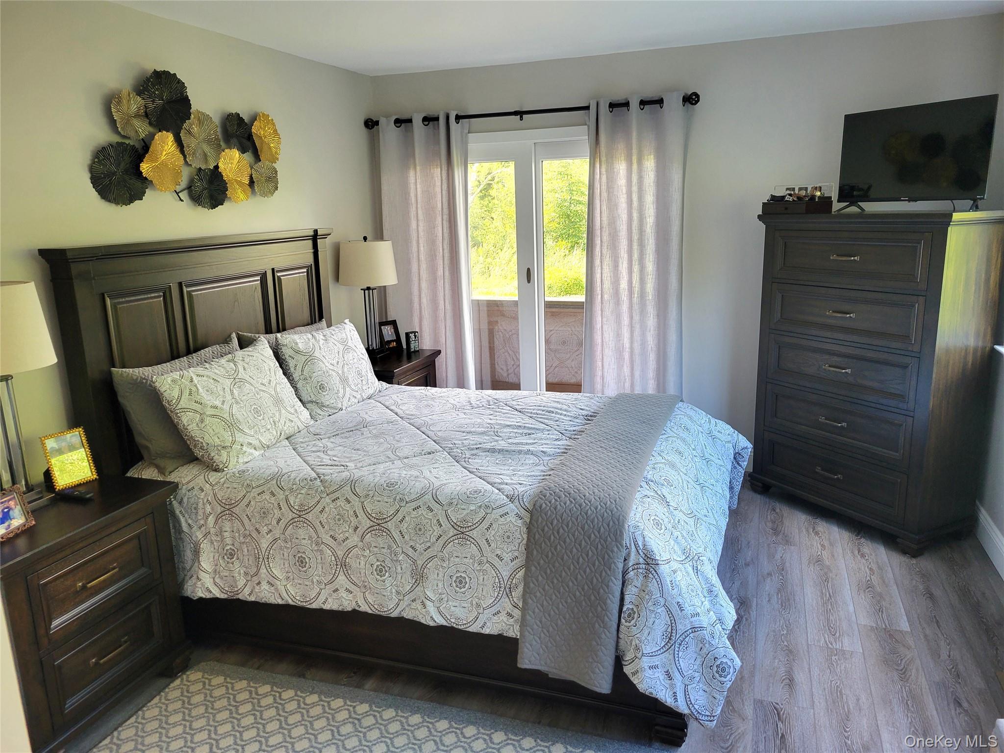Condo Watchogue  Suffolk County, NY 11940, MLS-906801-9