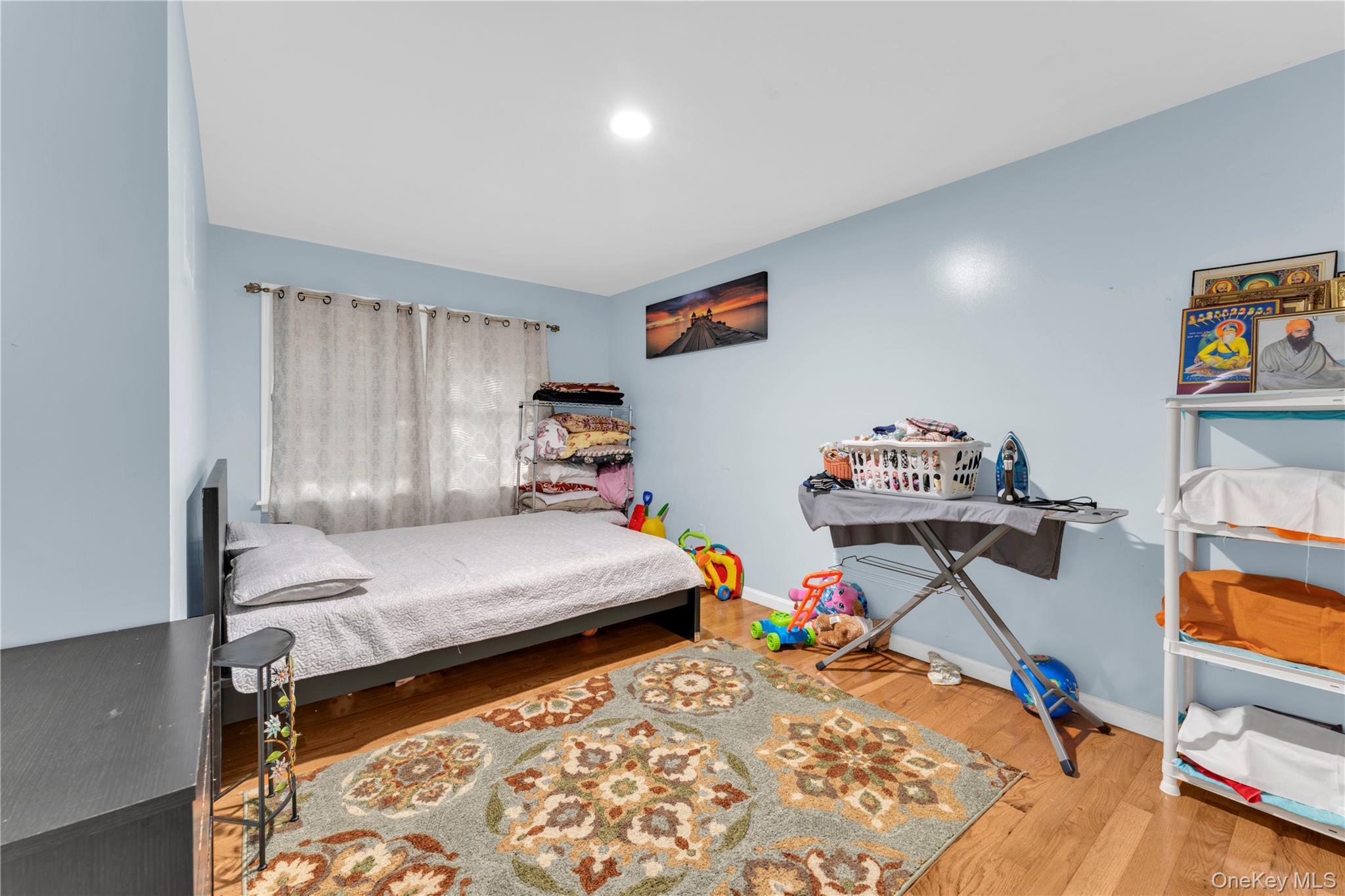 Single Family Atlantic  Nassau County, NY 11520, MLS-906808-28