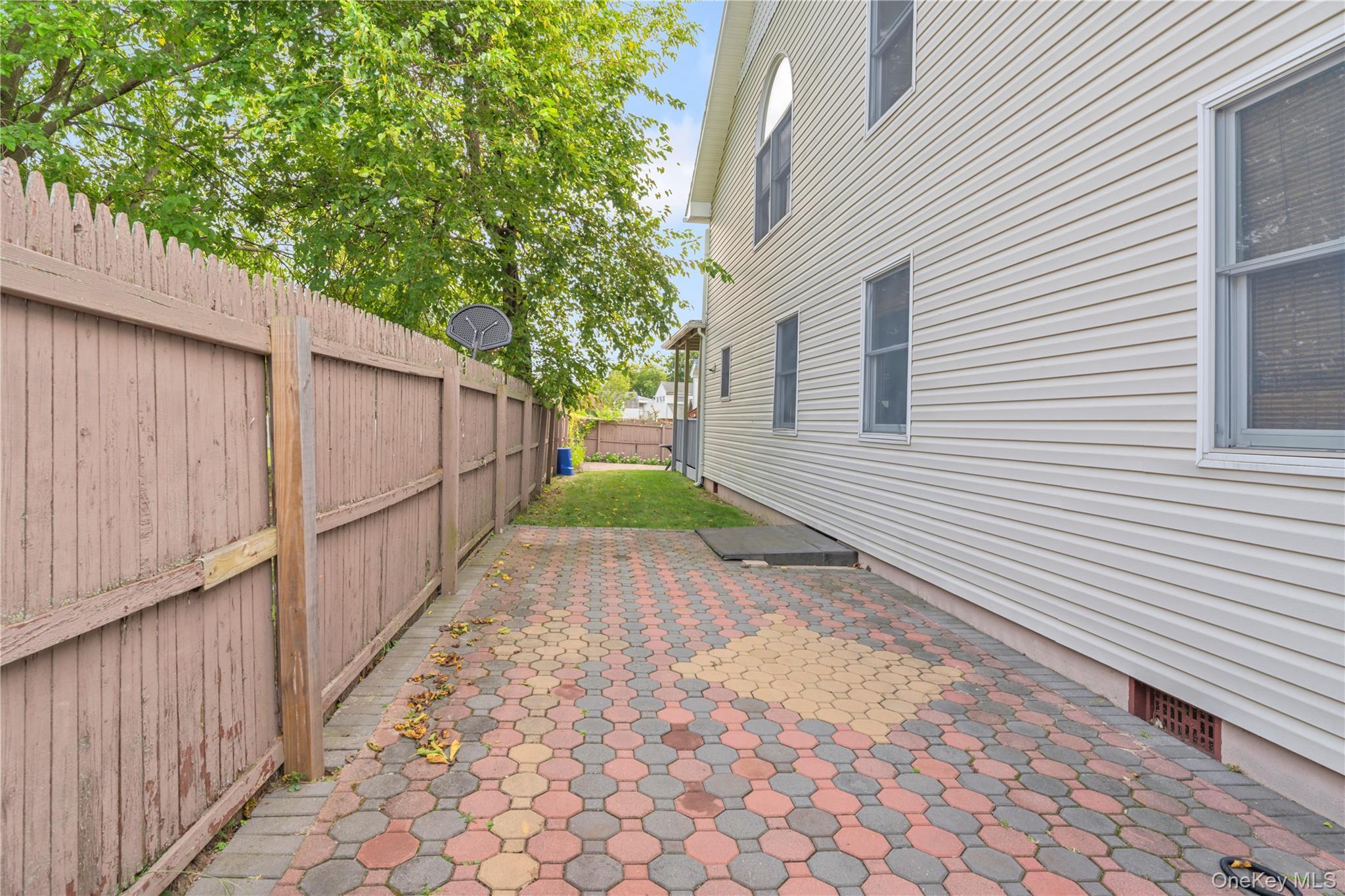 Single Family Atlantic  Nassau County, NY 11520, MLS-906808-40