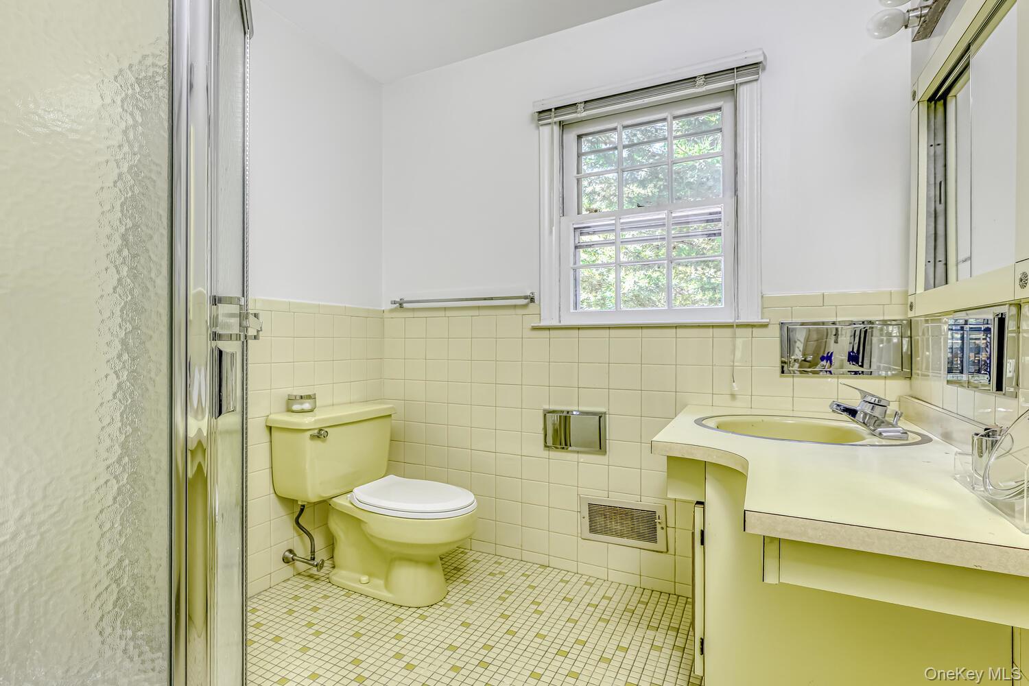 Single Family Macintosh Rockland County, NY 10952, MLS-906817-18