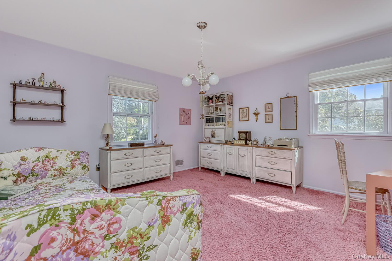 Single Family Macintosh Rockland County, NY 10952, MLS-906817-19