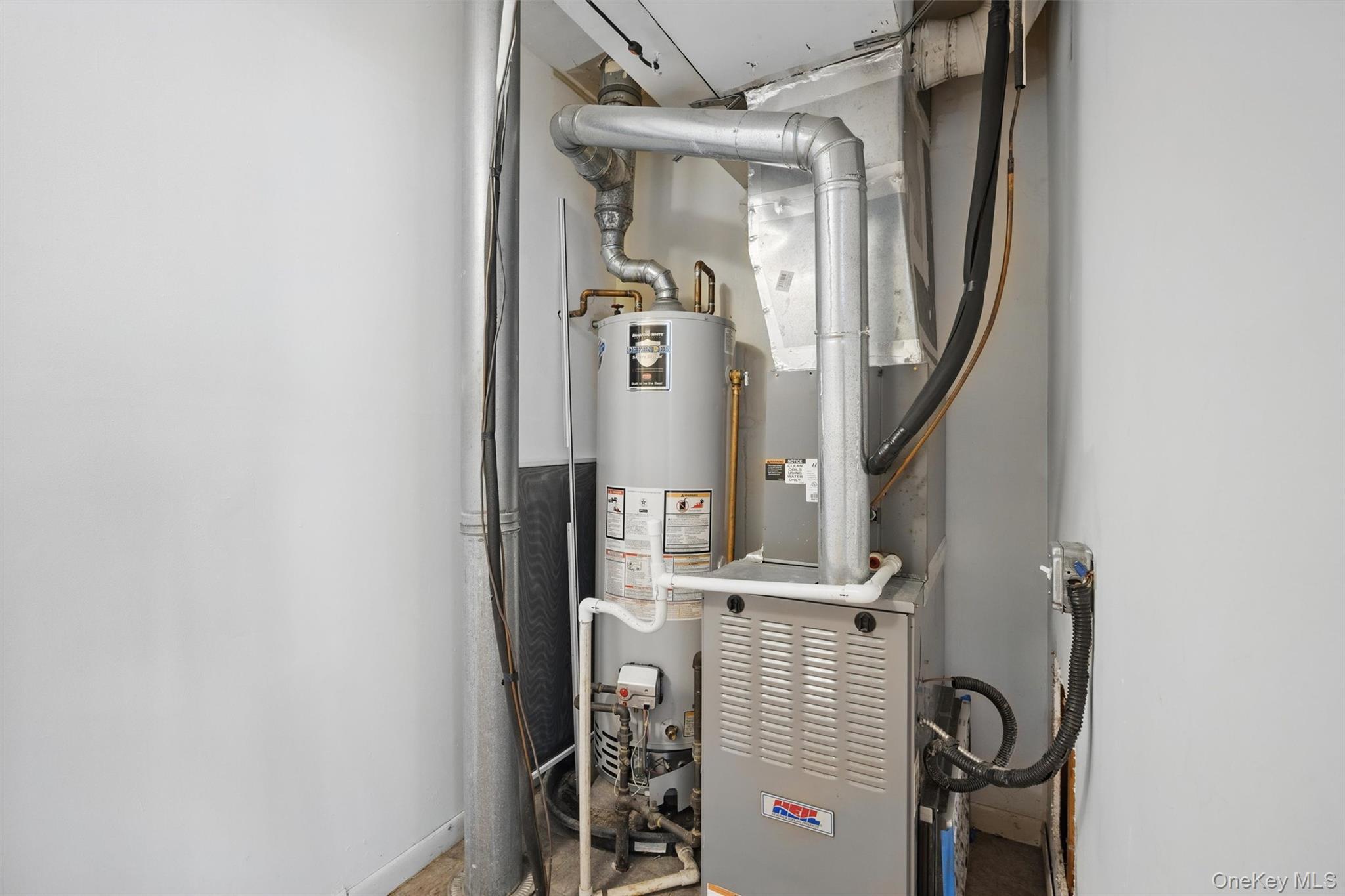 Condo Commons Way Unit E Dutchess County, NY 12524, MLS-906818-24