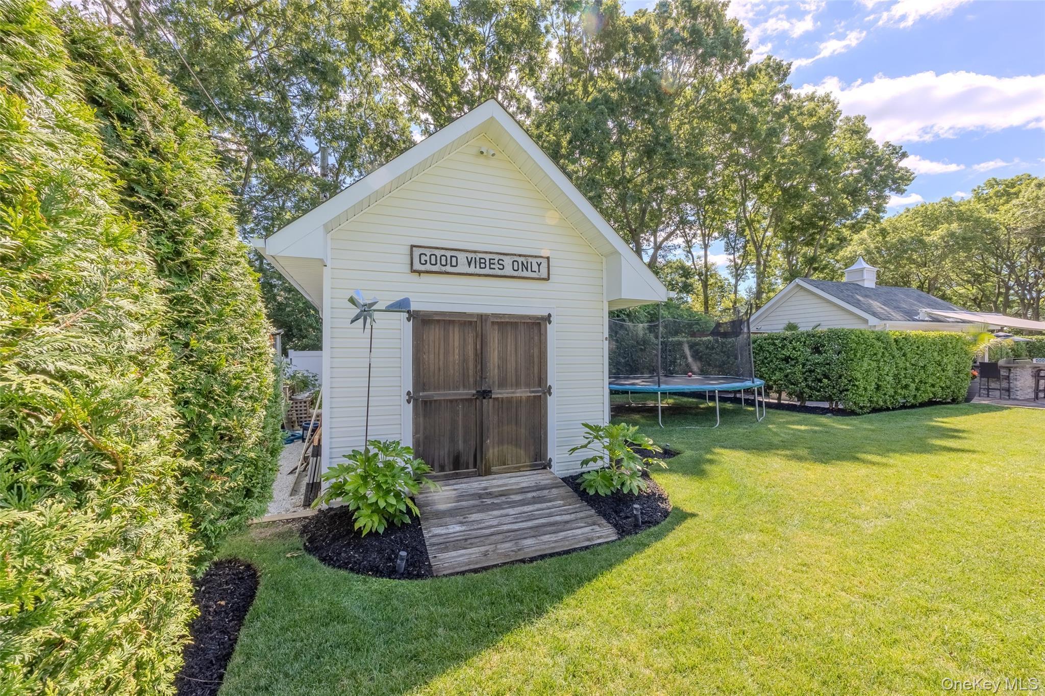 Single Family Revilo  Suffolk County, NY 11967, MLS-906836-12