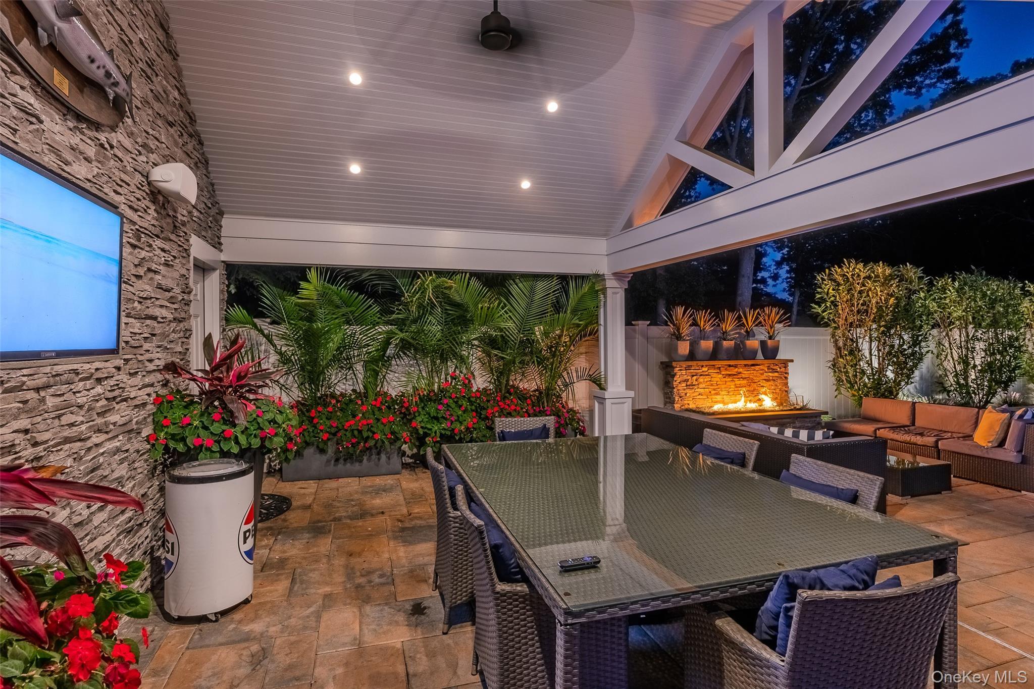 Single Family Revilo  Suffolk County, NY 11967, MLS-906836-25