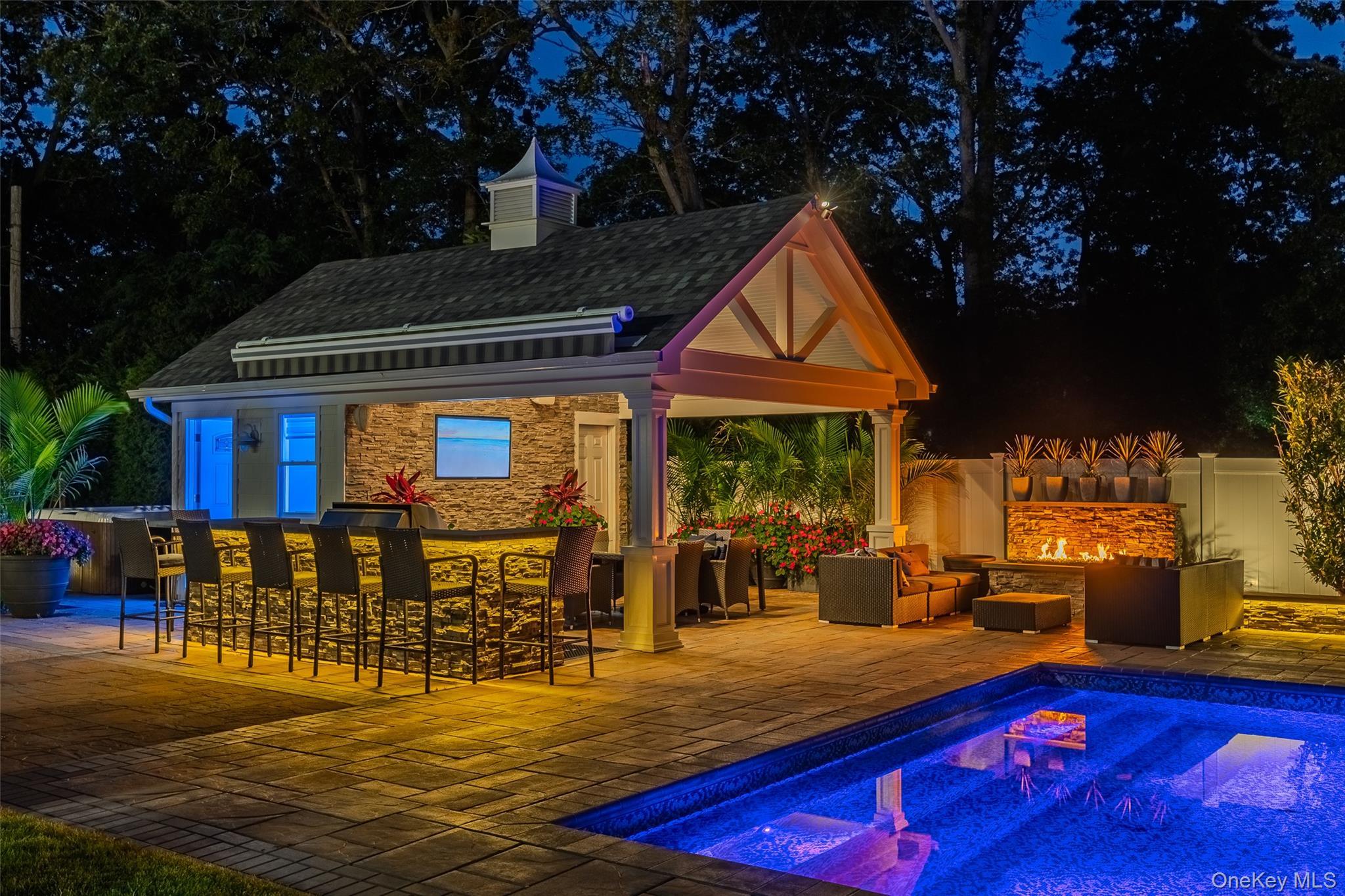 Single Family Revilo  Suffolk County, NY 11967, MLS-906836-29