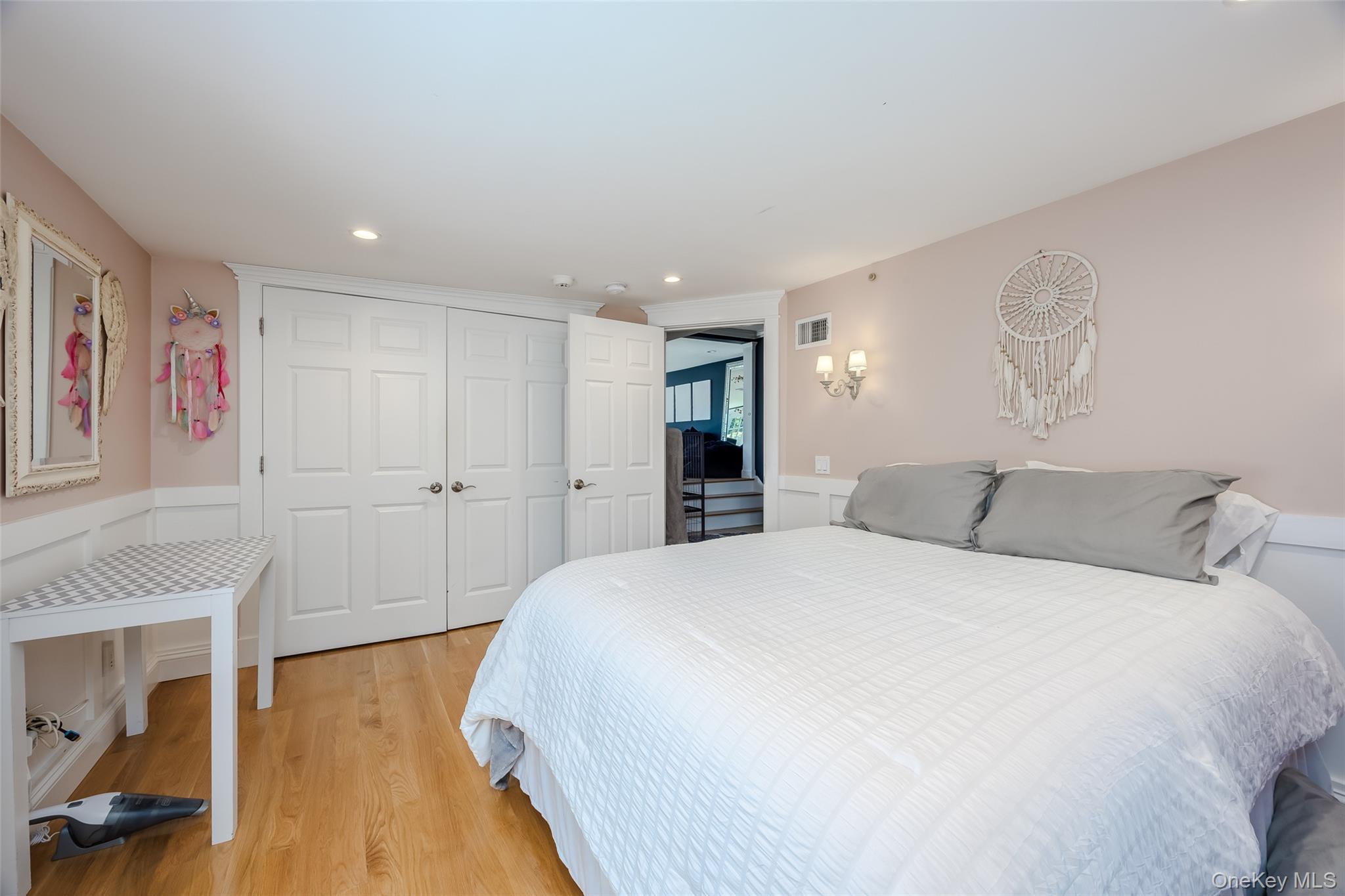 Single Family Revilo  Suffolk County, NY 11967, MLS-906836-39