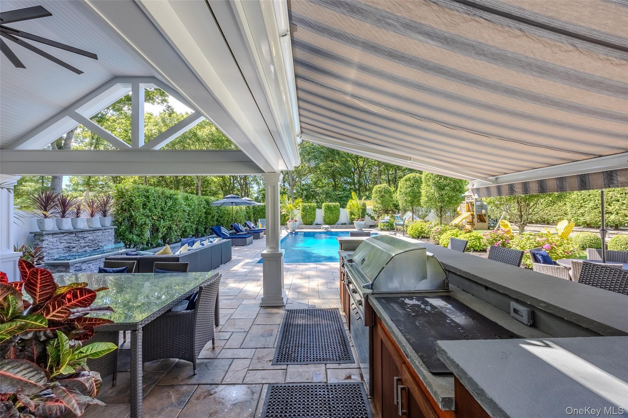 Single Family Revilo  Suffolk County, NY 11967, MLS-906836-6