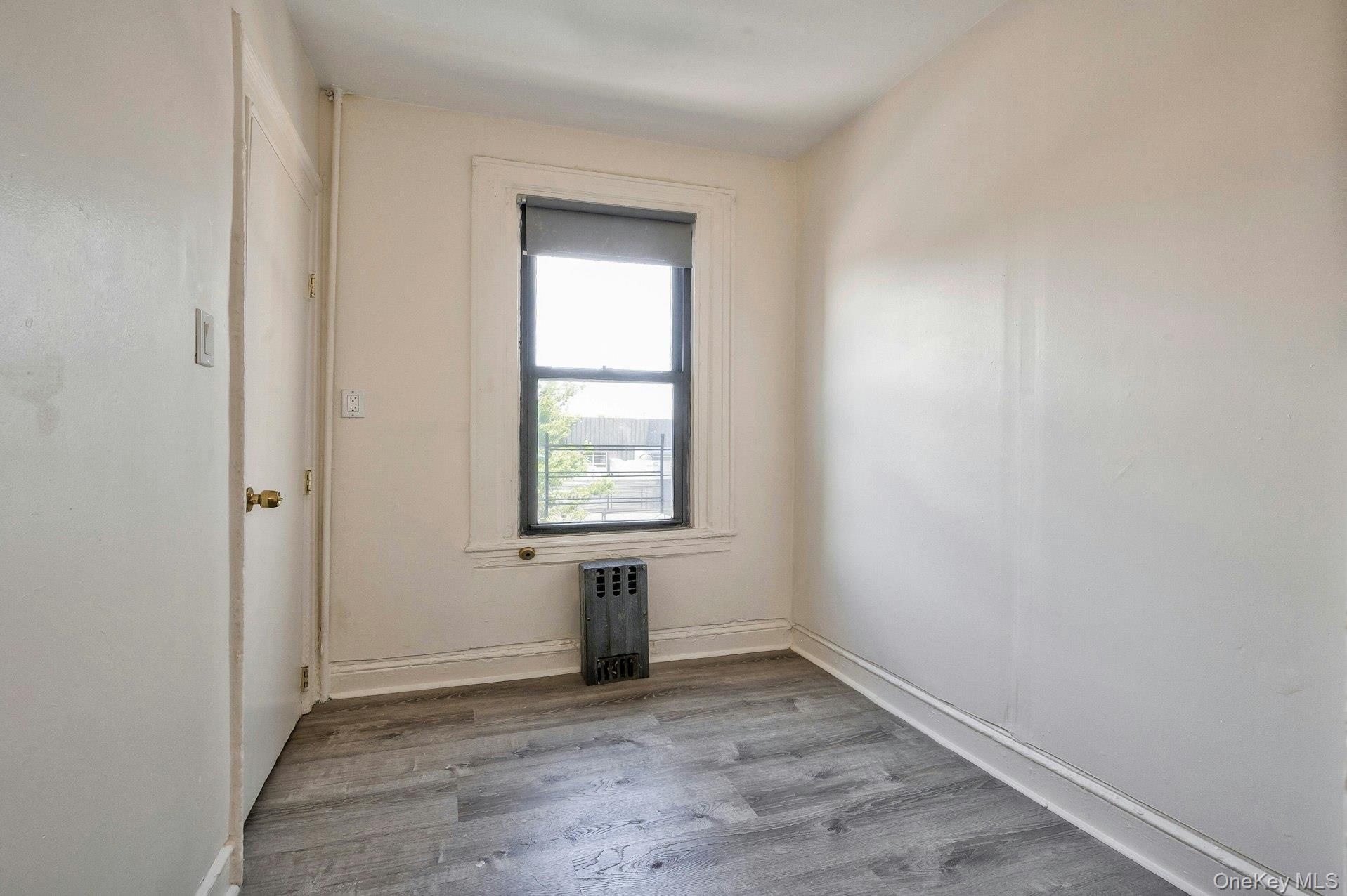 Single Family 39th  Brooklyn, NY 11232, MLS-906868-27