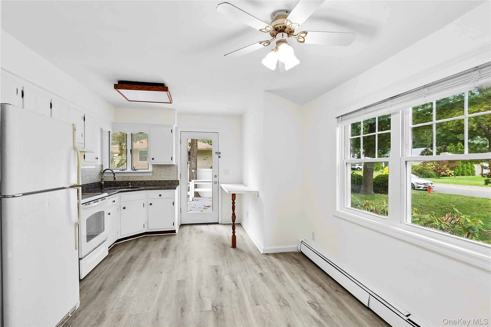 Single Family Linda  Suffolk County, NY 11931, MLS-906883-6